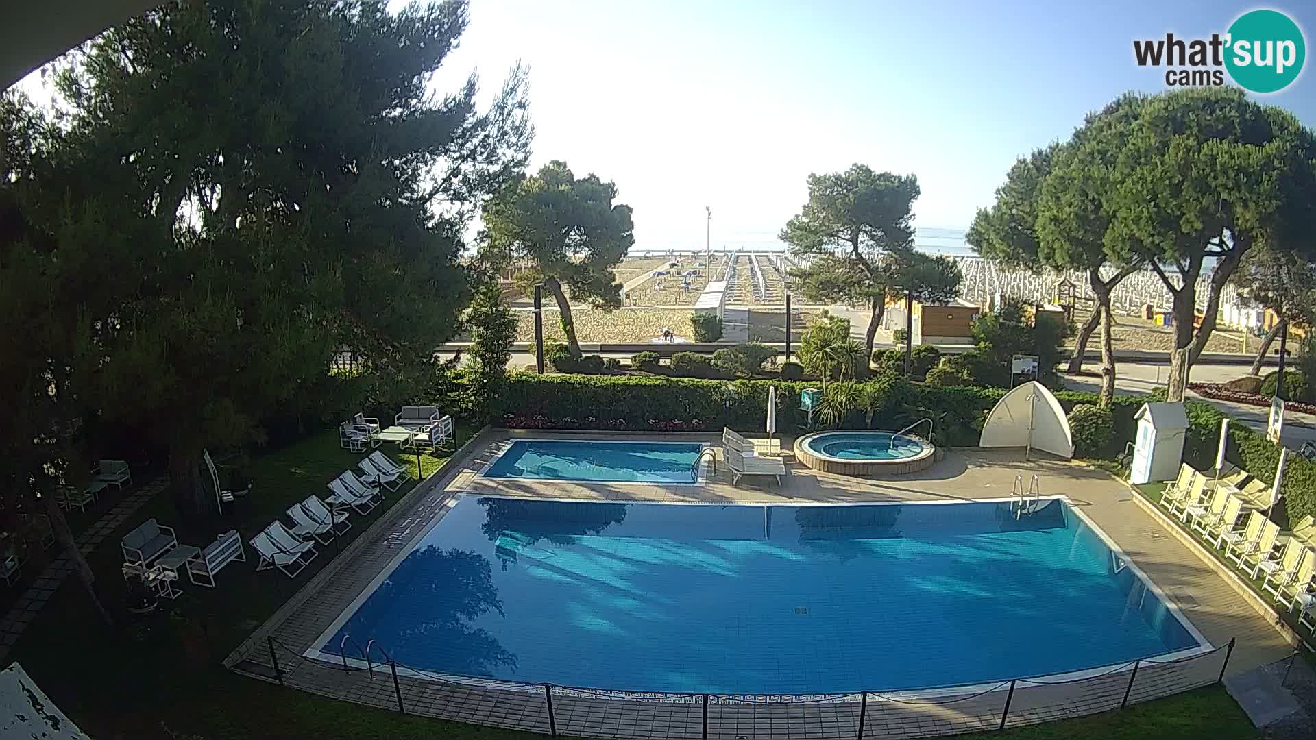 Web kamera Lignano Hotel Atlantic – Plaža Sabbiadoro