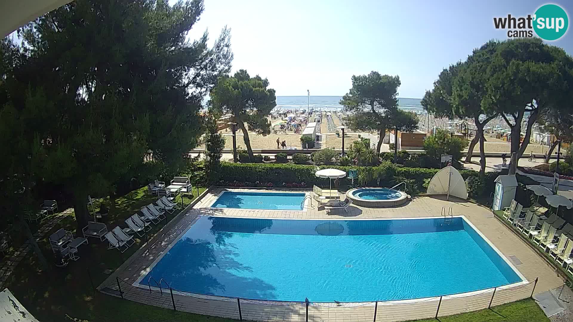 Lignano webcam Hotel Atlantic | Spiaggia Lignano Sabbiadoro