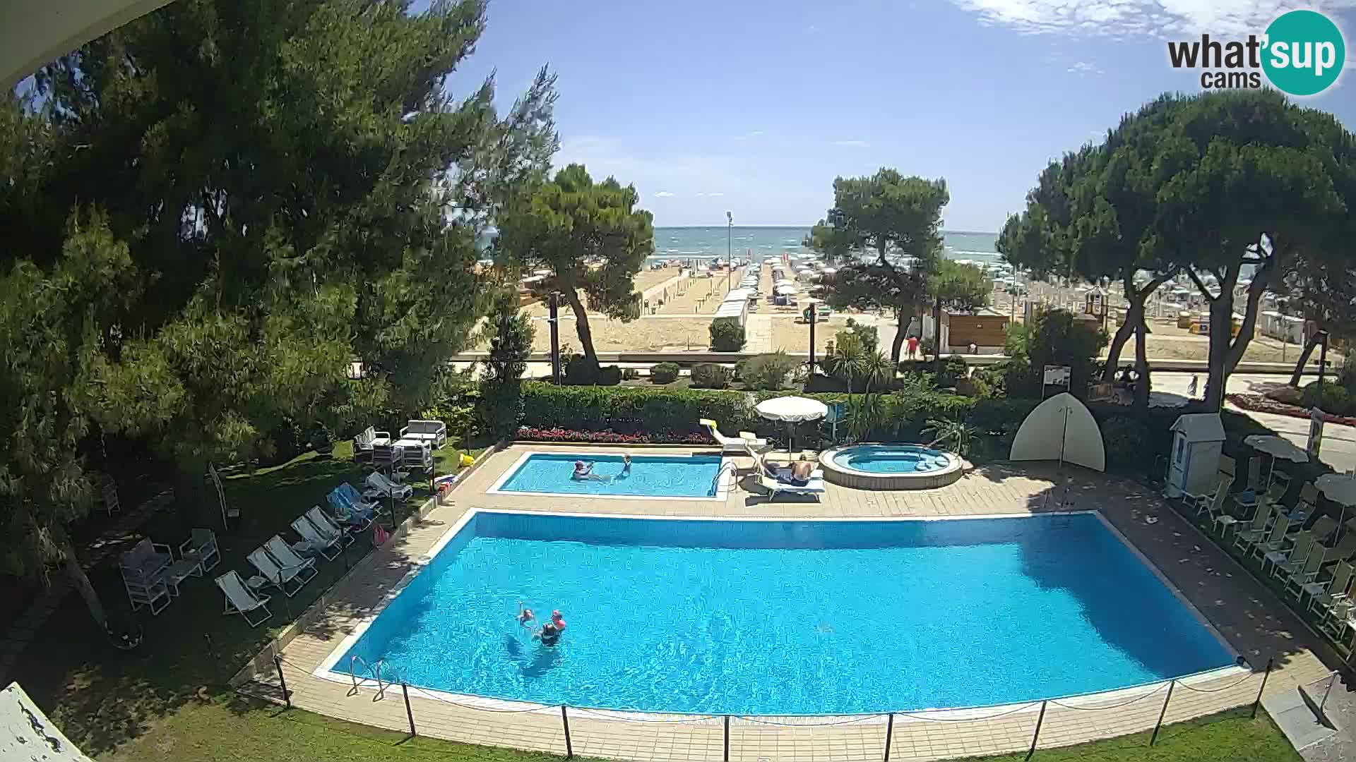 Lignano webcam Hotel Atlantic | Spiaggia Lignano Sabbiadoro