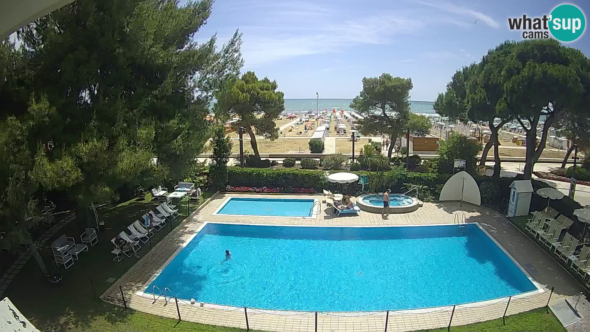 Web kamera Lignano Hotel Atlantic – Plaža Sabbiadoro