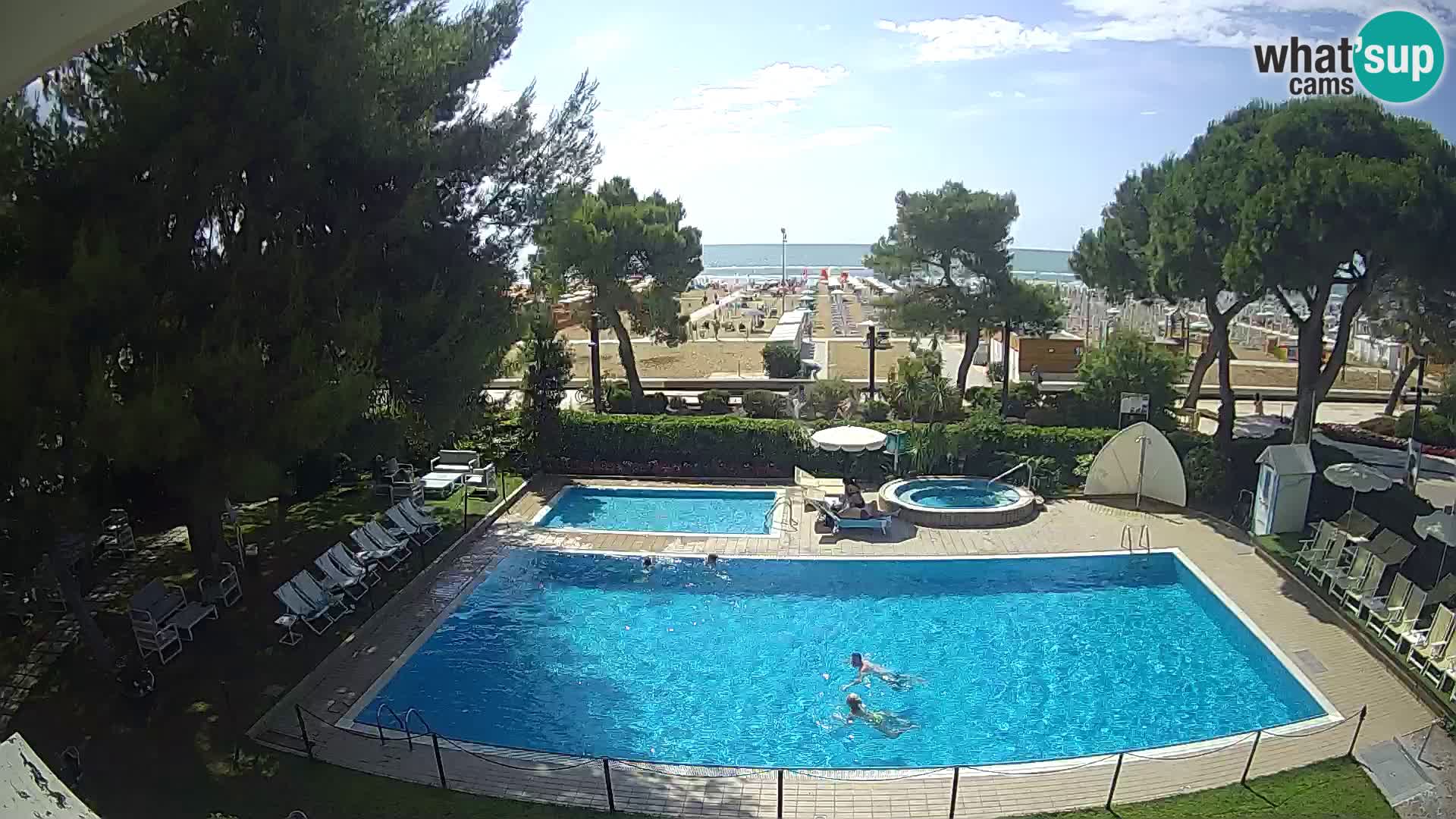 Web kamera Lignano Hotel Atlantic – Plaža Sabbiadoro