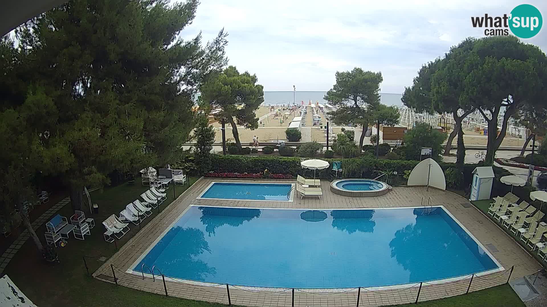 Web kamera Lignano Hotel Atlantic – Plaža Sabbiadoro