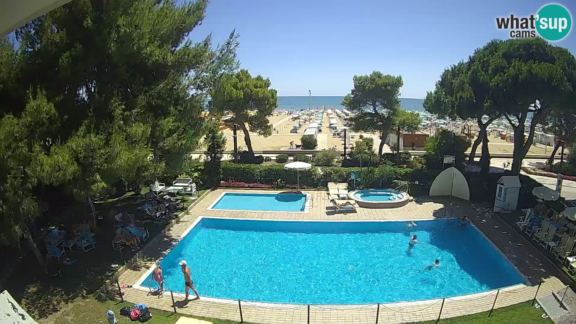 Web kamera Lignano Hotel Atlantic – Plaža Sabbiadoro