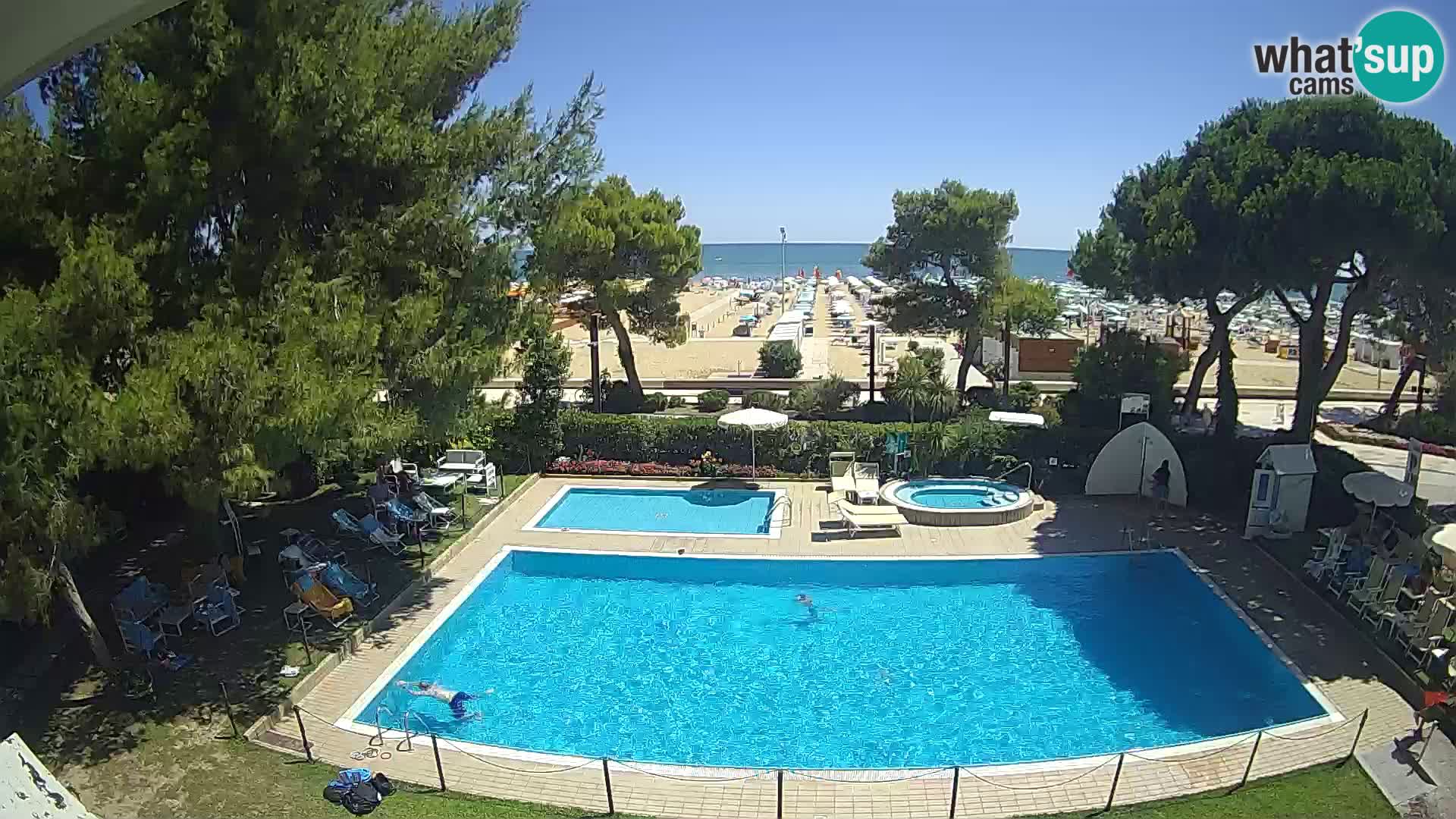 Lignano webcam Hotel Atlantic | Spiaggia Lignano Sabbiadoro