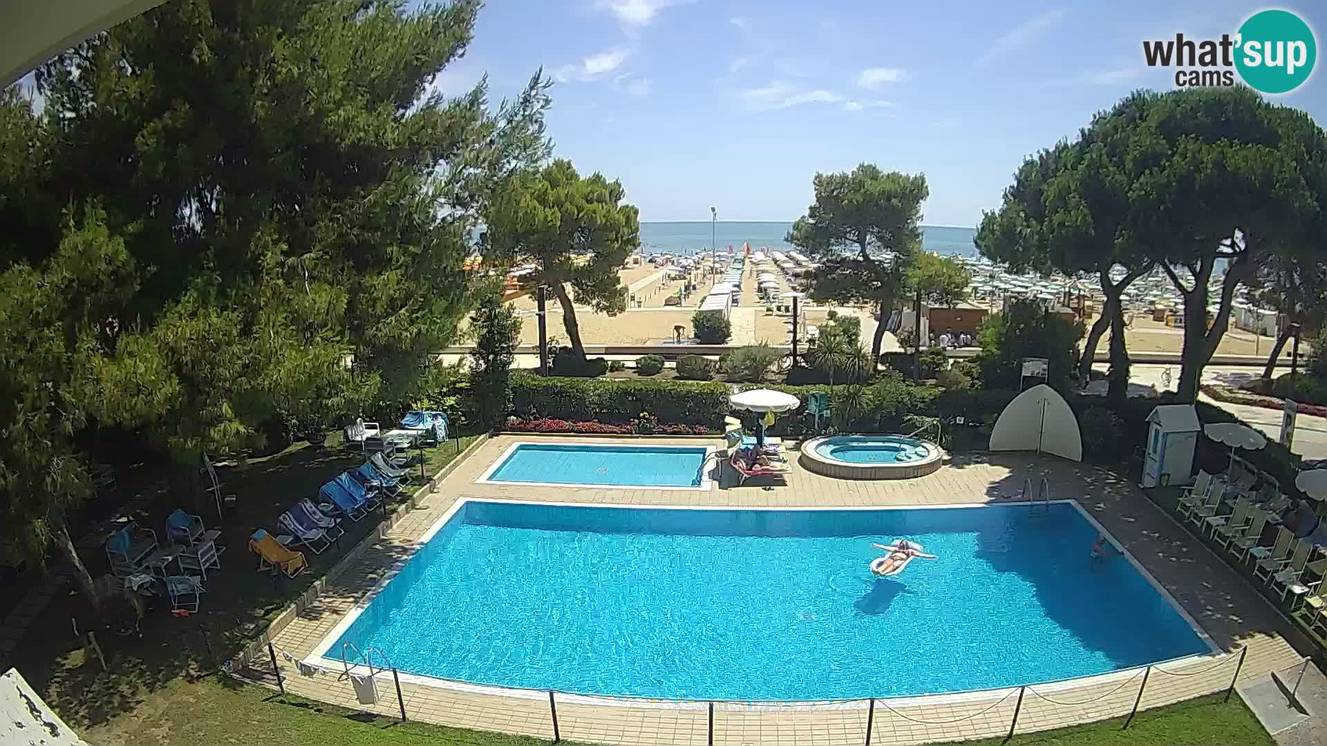 Spletna kamera Lignano Hotel Atlantic – Plaža Lignano Sabbiadoro