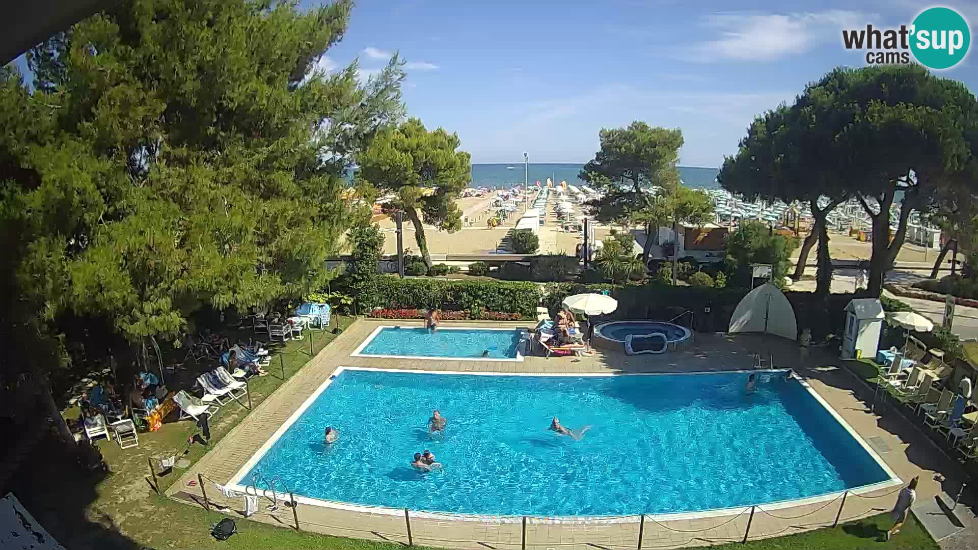 Lignano webcam Hotel Atlantic | Spiaggia Lignano Sabbiadoro