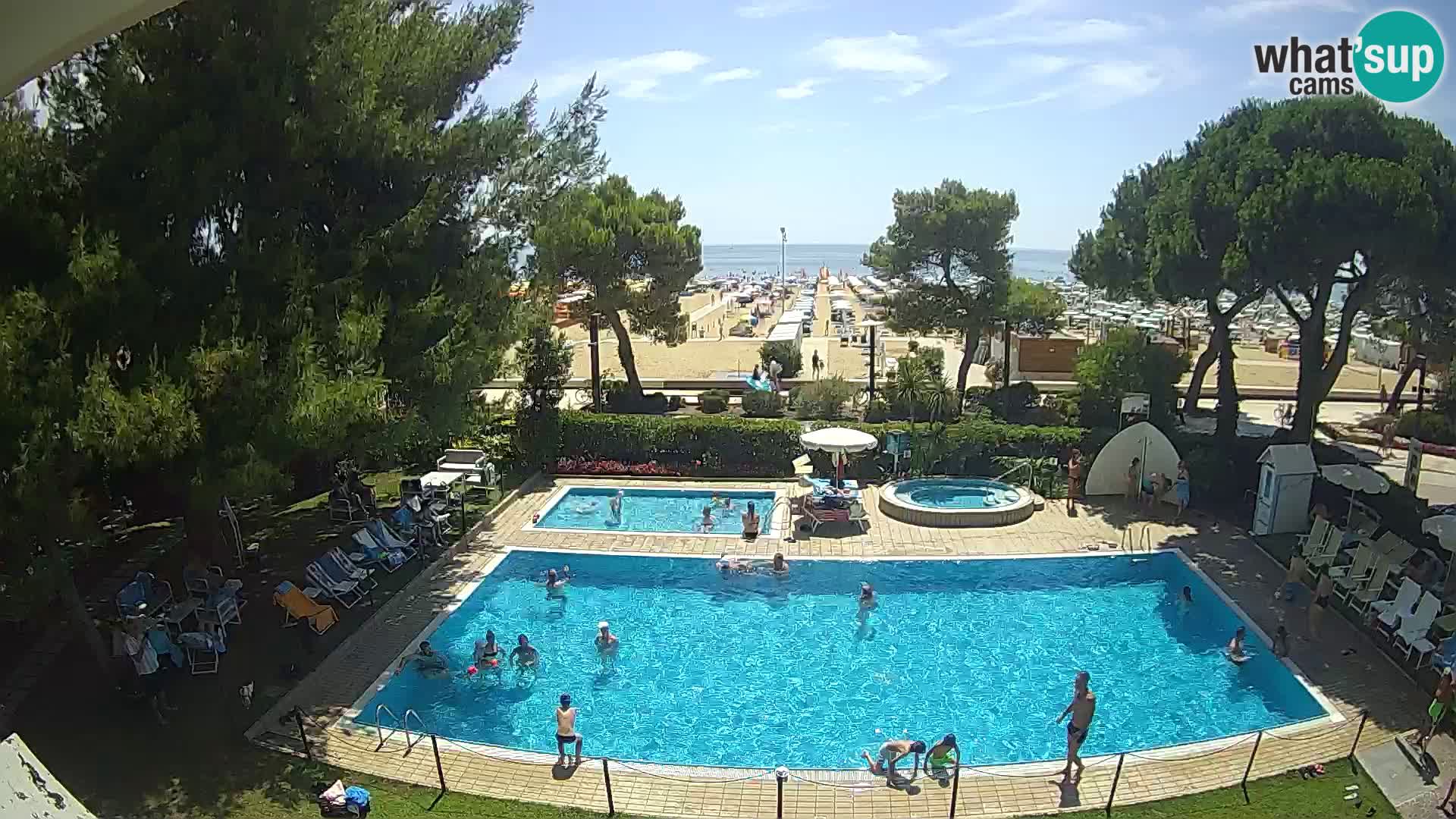 Lignano webcam Hotel Atlantic | Spiaggia Lignano Sabbiadoro