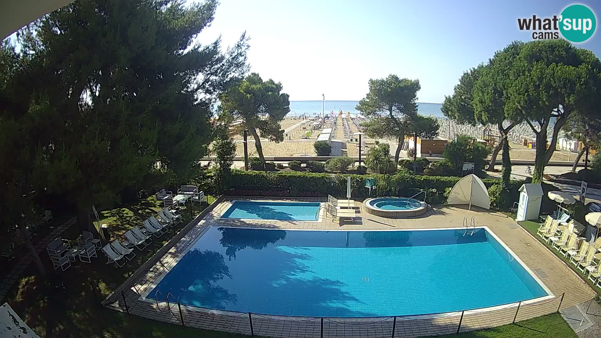 Lignano webcam Hotel Atlantic | Spiaggia Lignano Sabbiadoro
