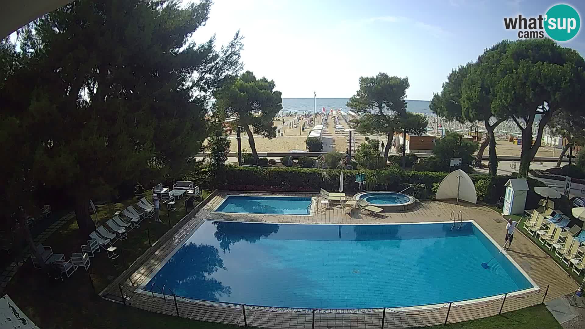 Lignano webcam Hotel Atlantic | Spiaggia Lignano Sabbiadoro