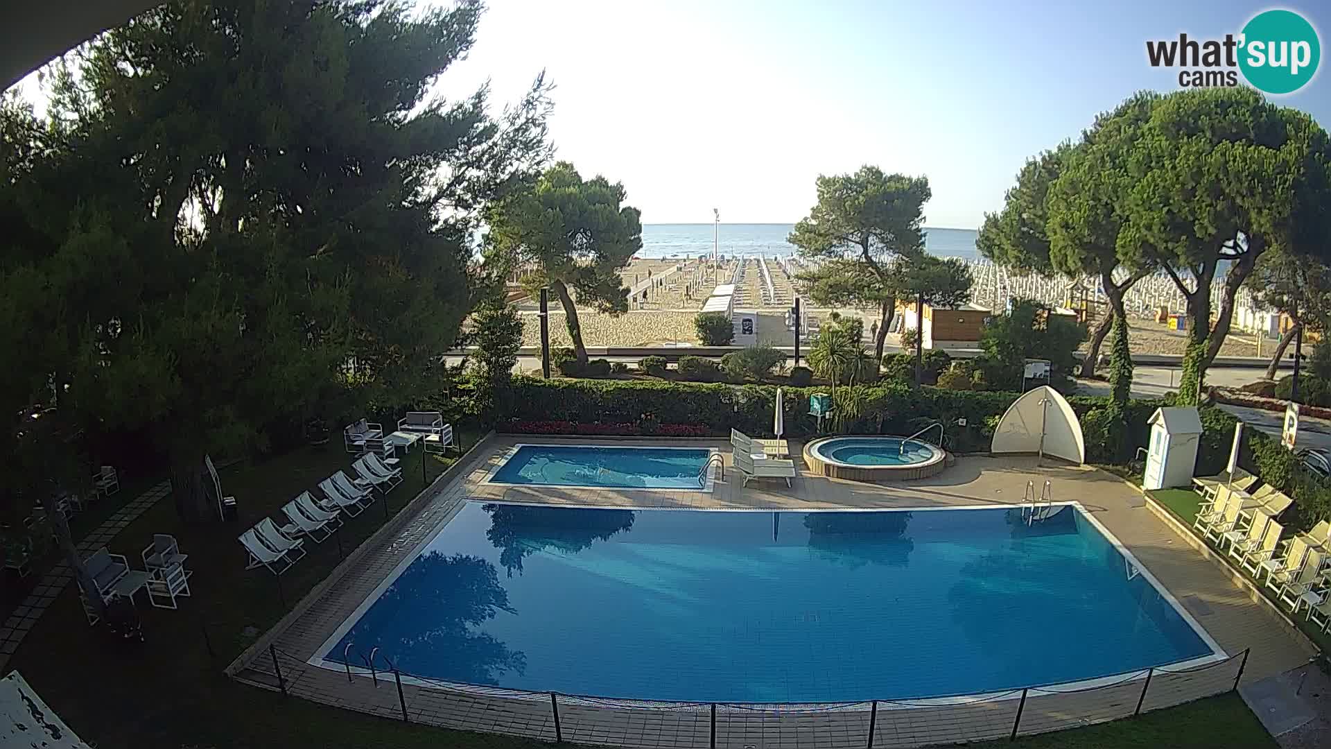 Web kamera Lignano Hotel Atlantic – Plaža Sabbiadoro