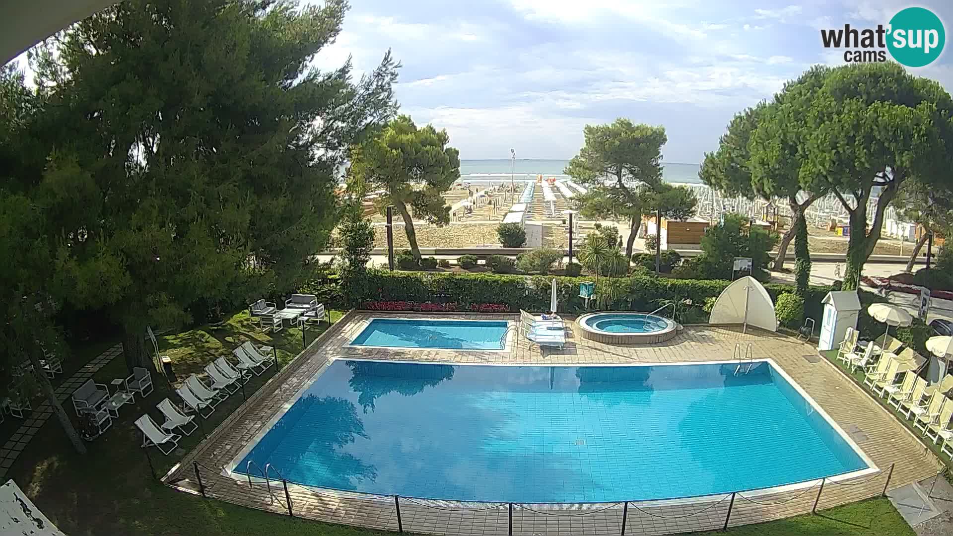 Lignano webcam Hotel Atlantic | Spiaggia Lignano Sabbiadoro