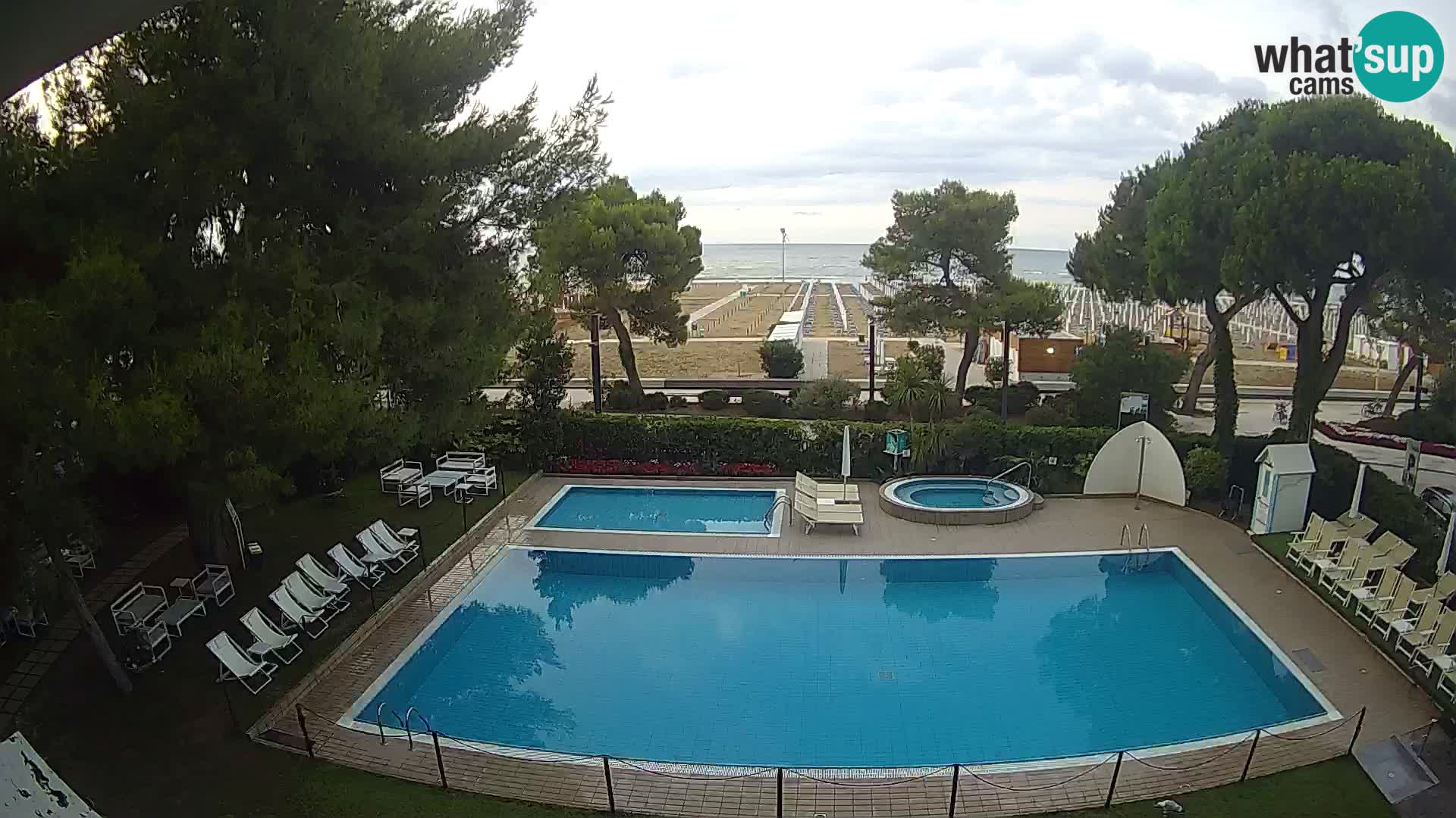 Lignano webcam Hotel Atlantic | Spiaggia Lignano Sabbiadoro