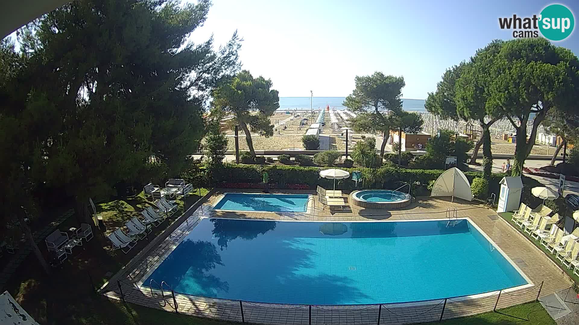 Lignano webcam Hotel Atlantic | Spiaggia Lignano Sabbiadoro