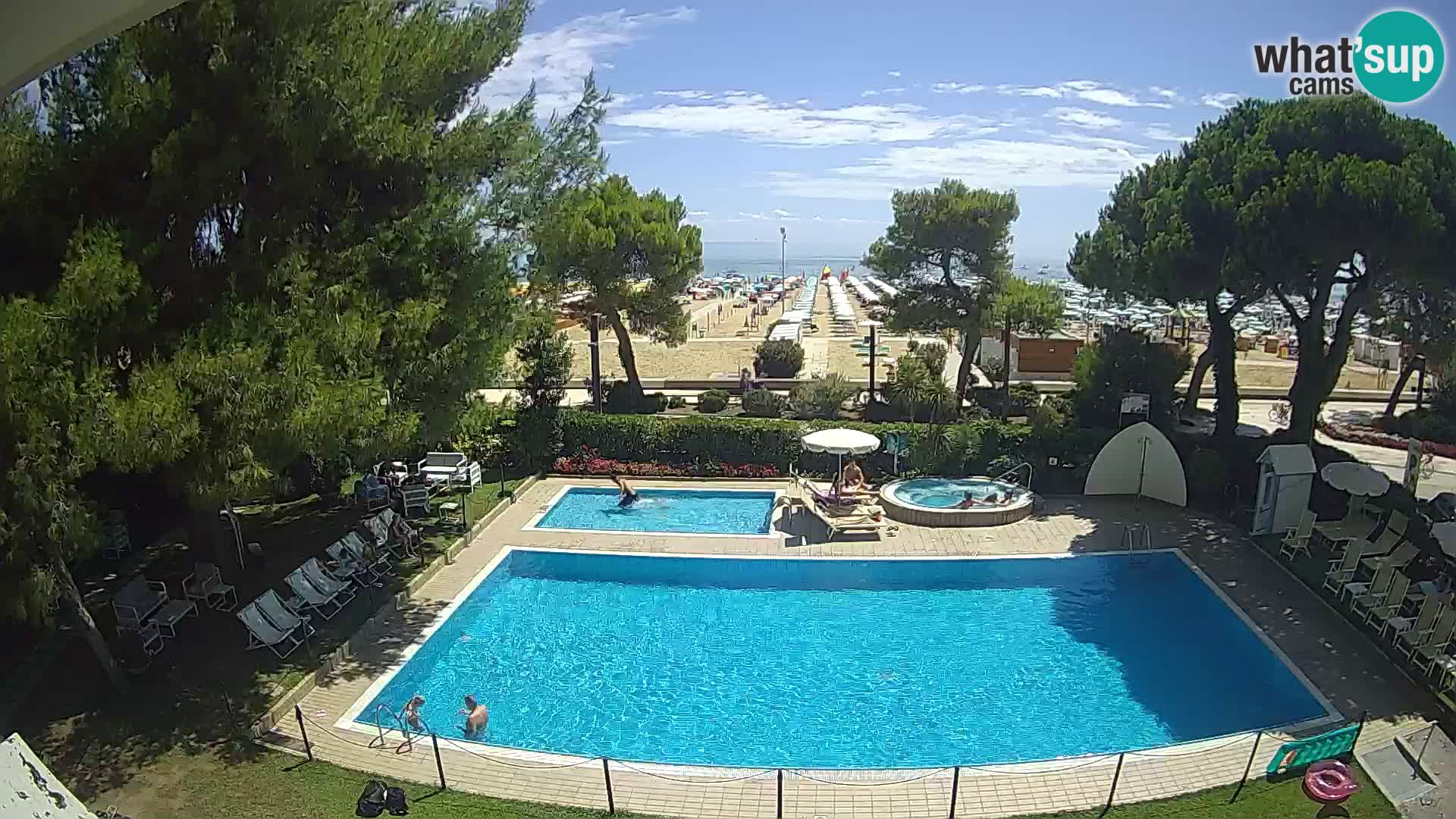 Lignano webcam Hotel Atlantic | Spiaggia Lignano Sabbiadoro