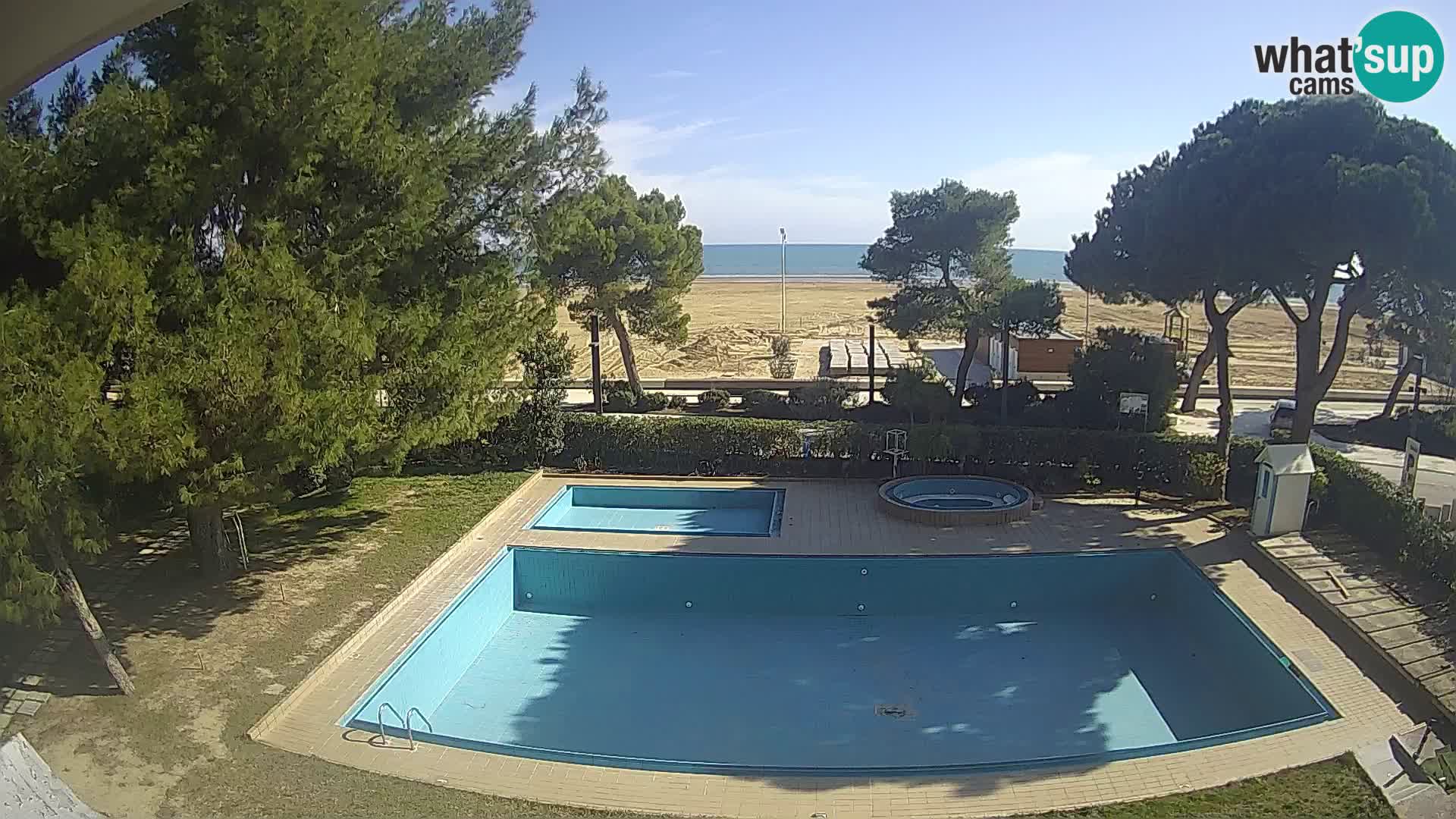 Spletna kamera Lignano Hotel Atlantic – Plaža Lignano Sabbiadoro