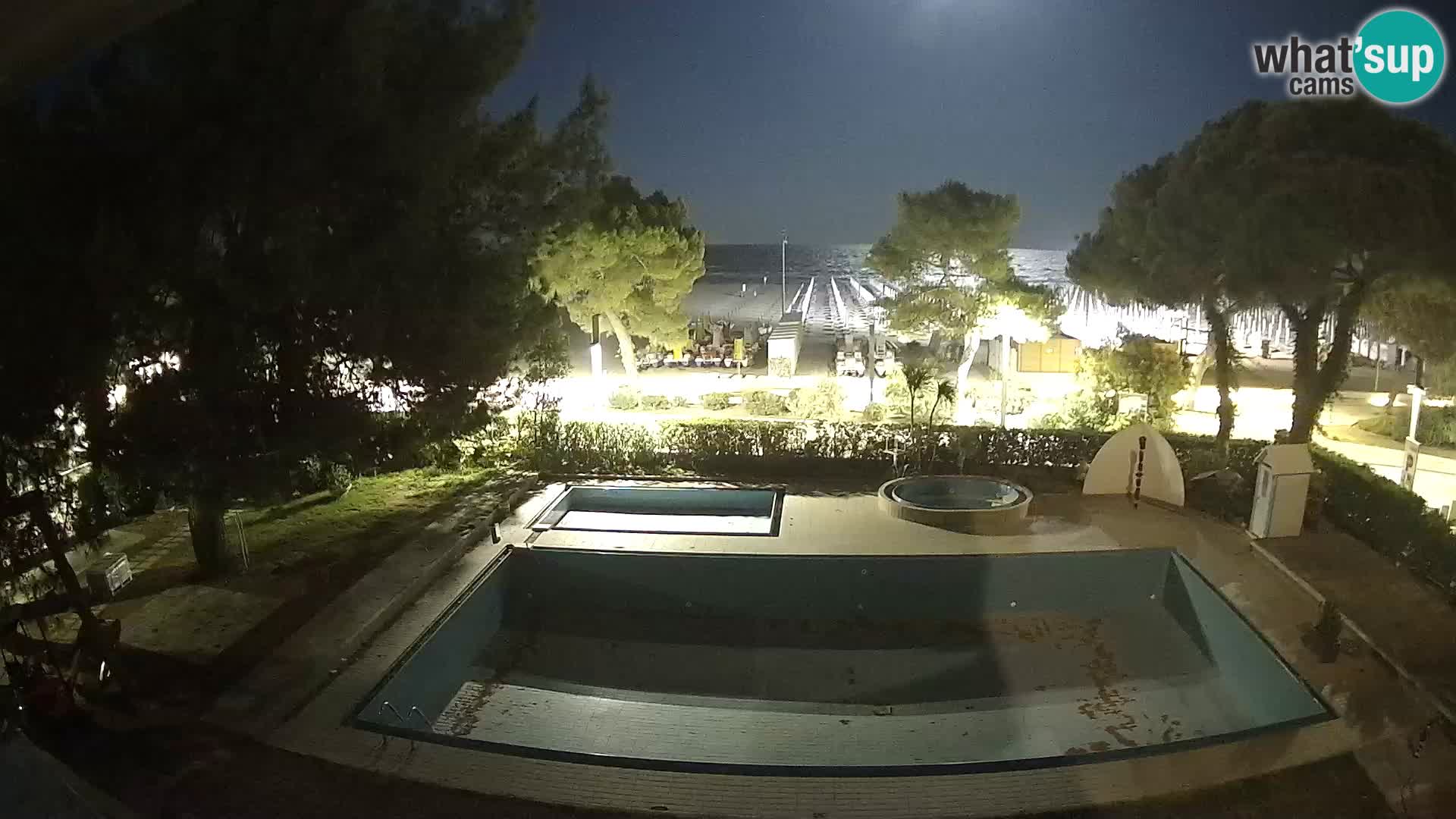 Lignano webcam Hotel Atlantic | Spiaggia Lignano Sabbiadoro