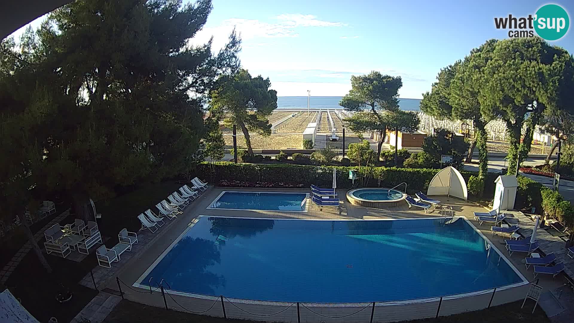 Lignano webcam Hotel Atlantic | Spiaggia Lignano Sabbiadoro