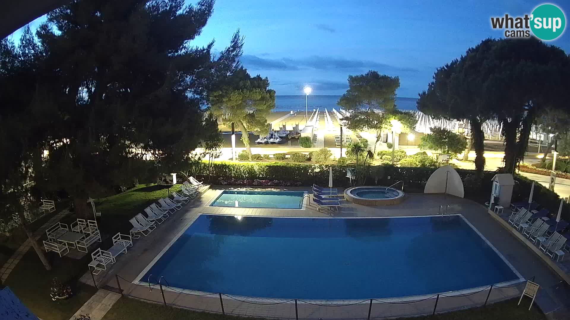 Lignano webcam Hotel Atlantic | Spiaggia Lignano Sabbiadoro