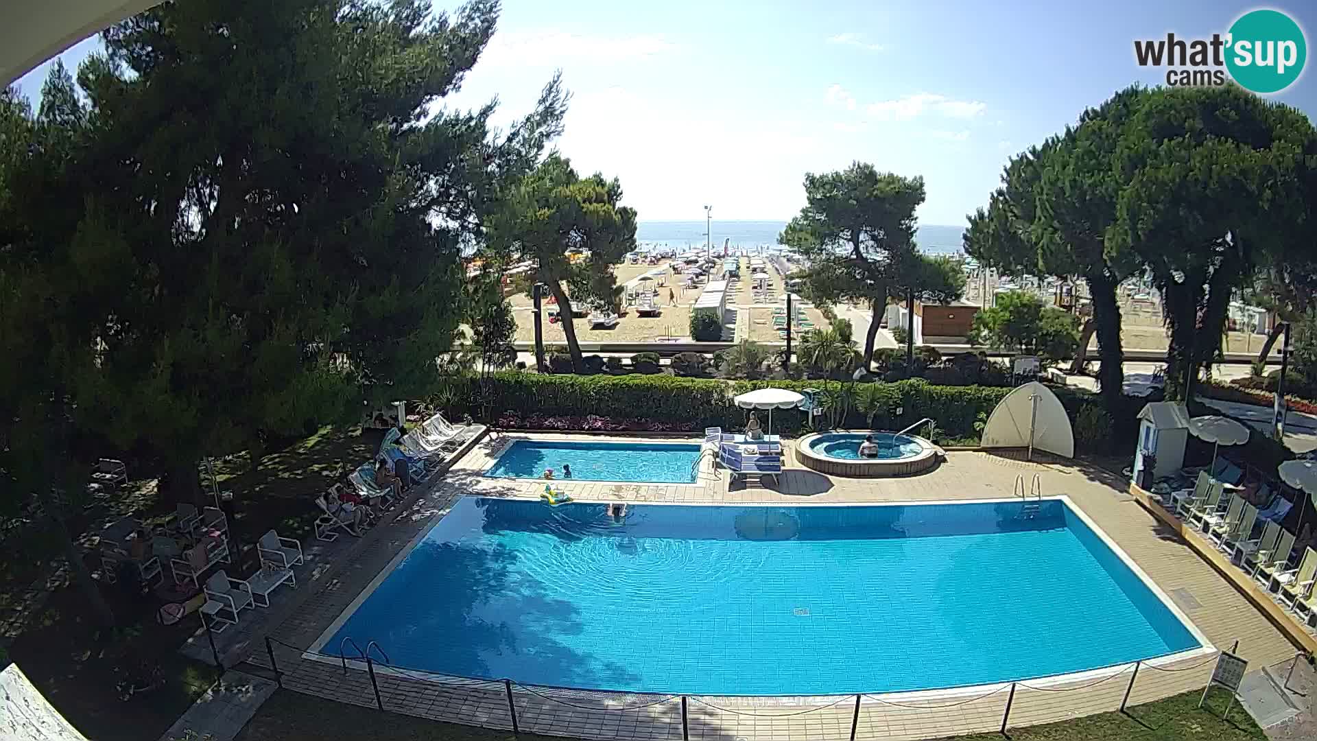 Lignano webcam Hotel Atlantic | Spiaggia Lignano Sabbiadoro