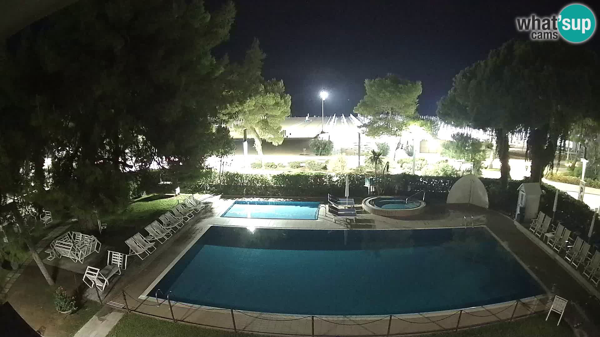 Lignano webcam Hotel Atlantic | Spiaggia Lignano Sabbiadoro