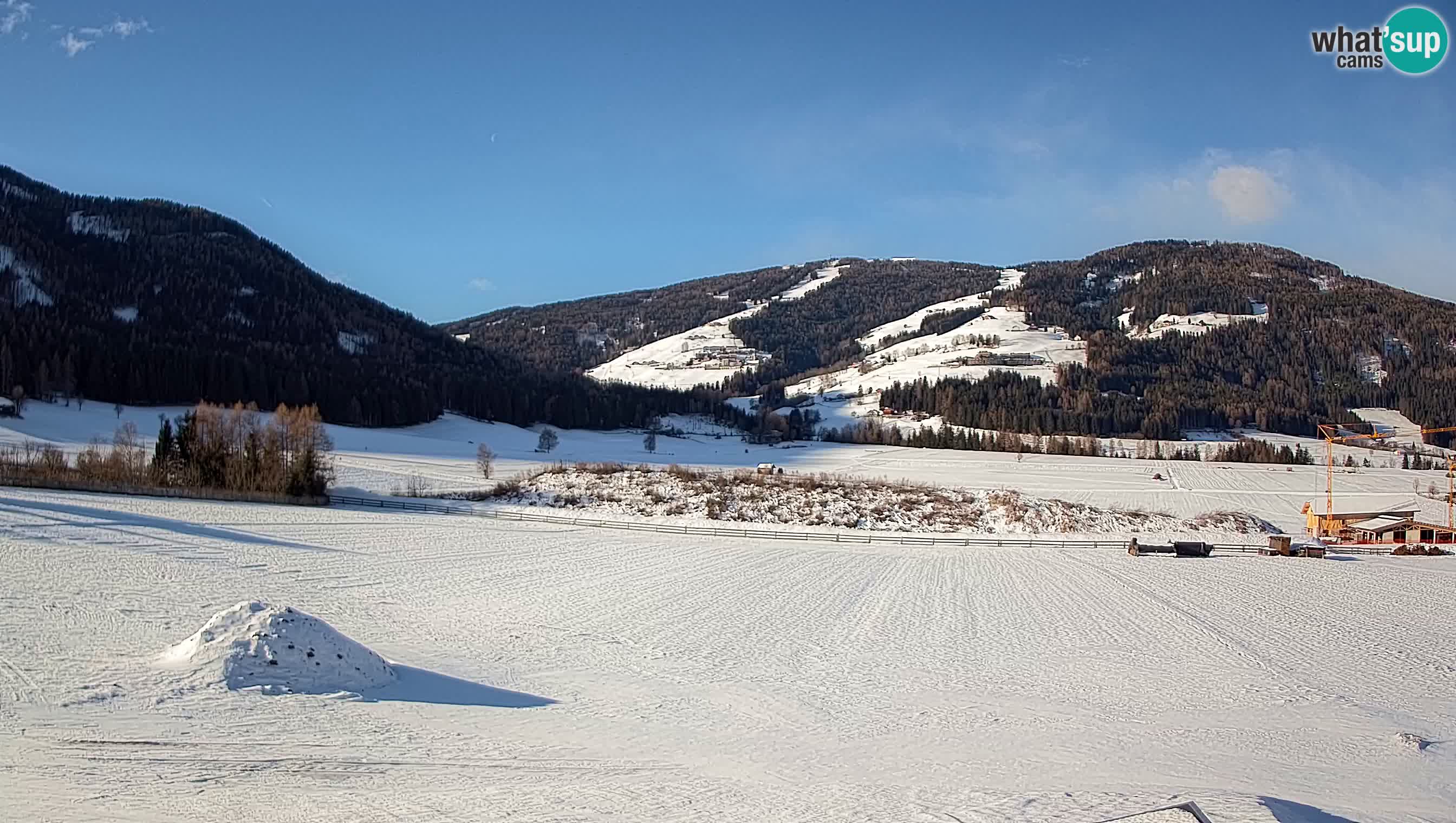 Webkamera Olang | Blick auf den Kronplatz von den Sottla Apartments