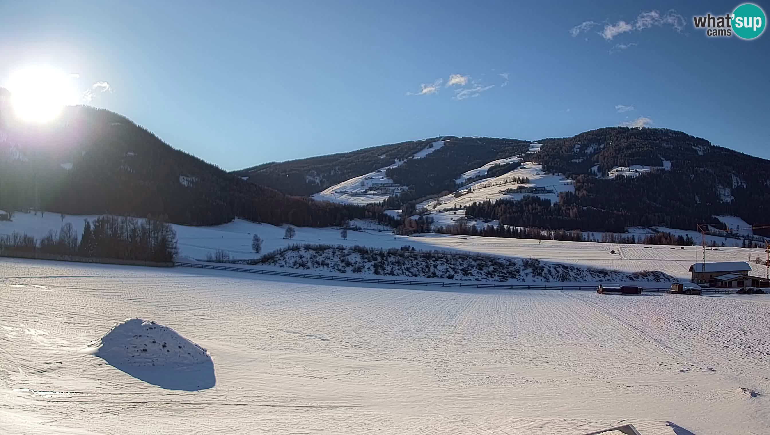 Webkamera Olang | Blick auf den Kronplatz von den Sottla Apartments