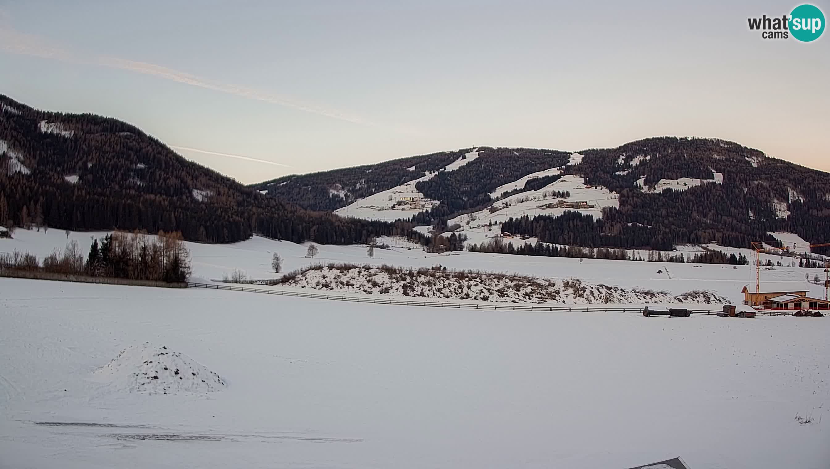 Webkamera Olang | Blick auf den Kronplatz von den Sottla Apartments