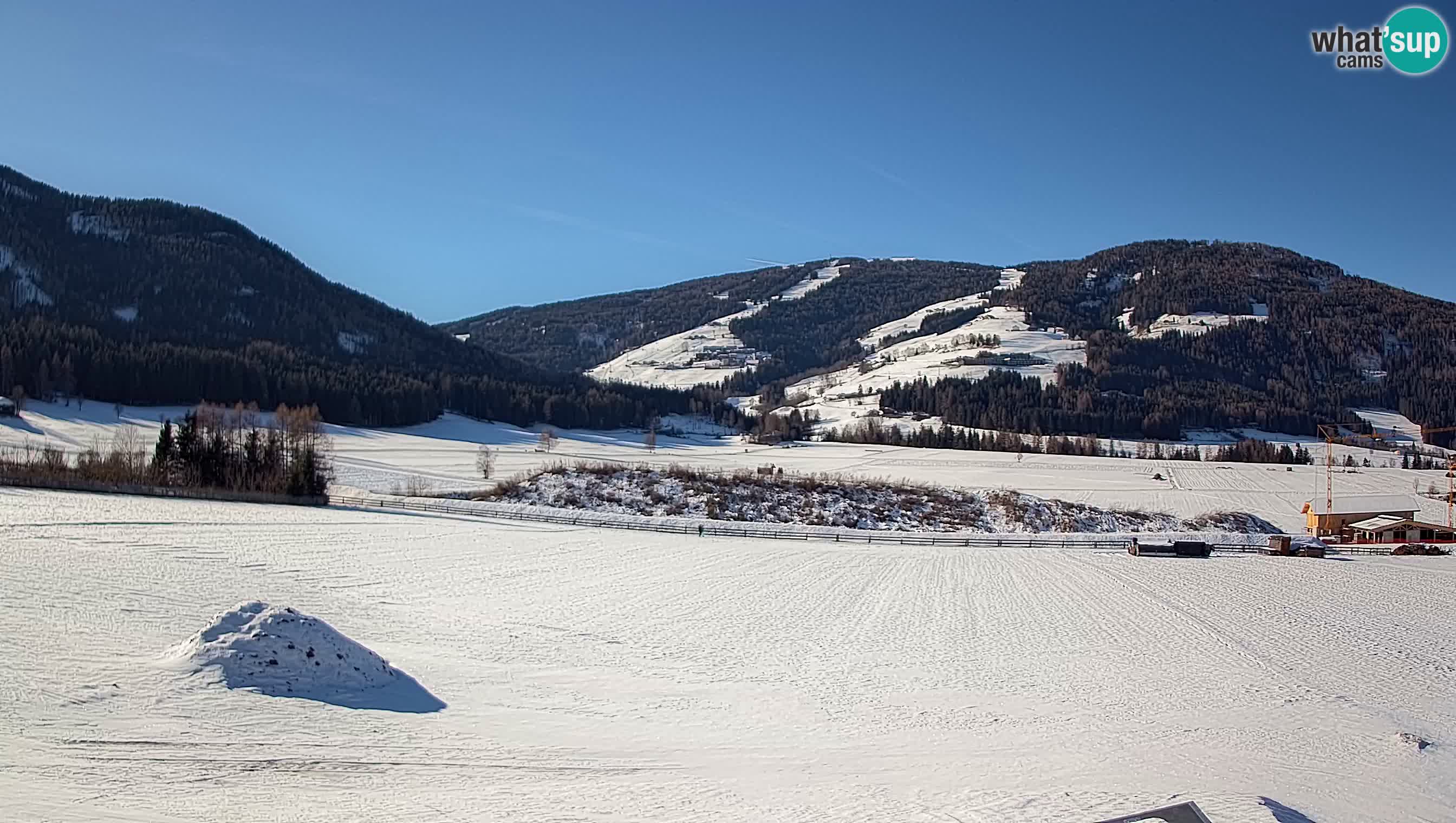 Webkamera Olang | Blick auf den Kronplatz von den Sottla Apartments