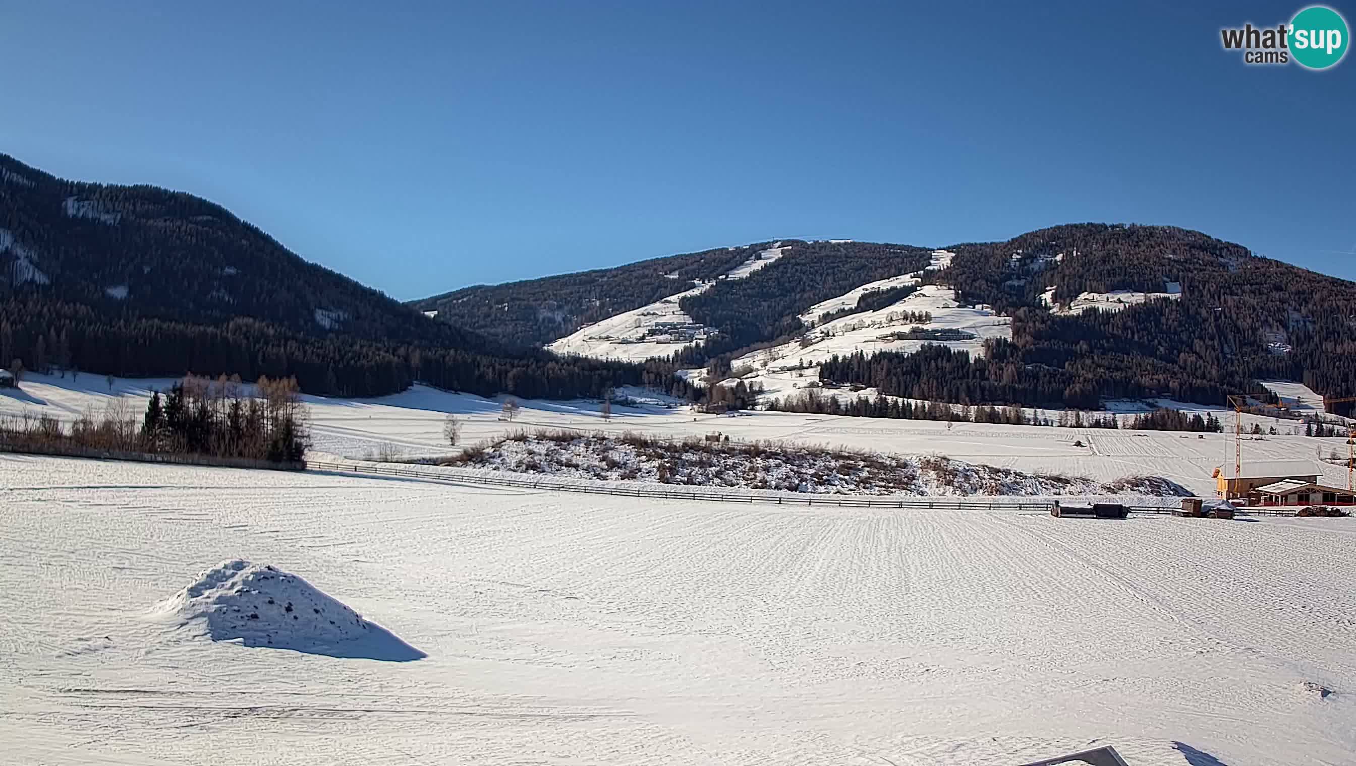 Webkamera Olang | Blick auf den Kronplatz von den Sottla Apartments