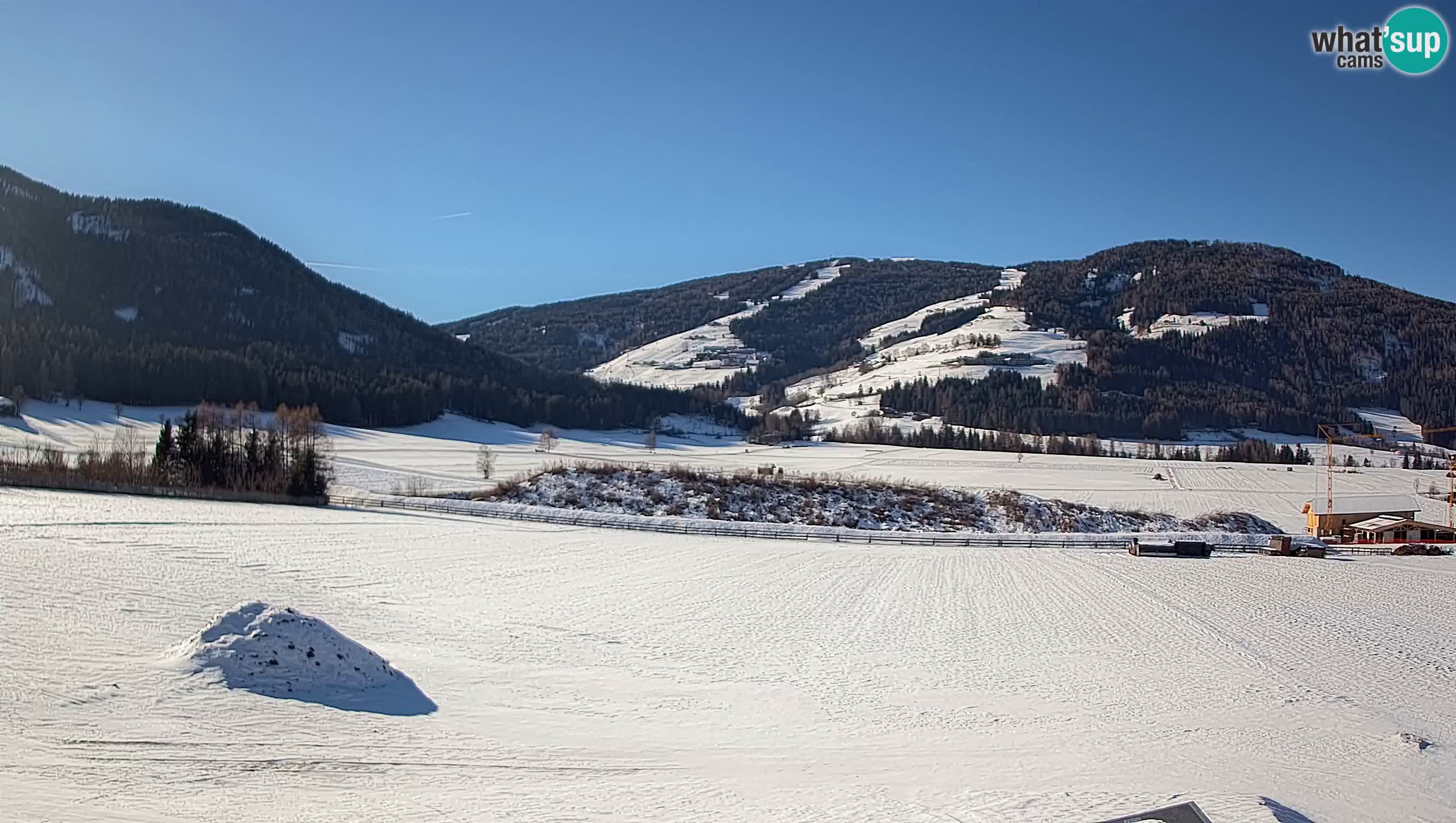 Webkamera Olang | Blick auf den Kronplatz von den Sottla Apartments