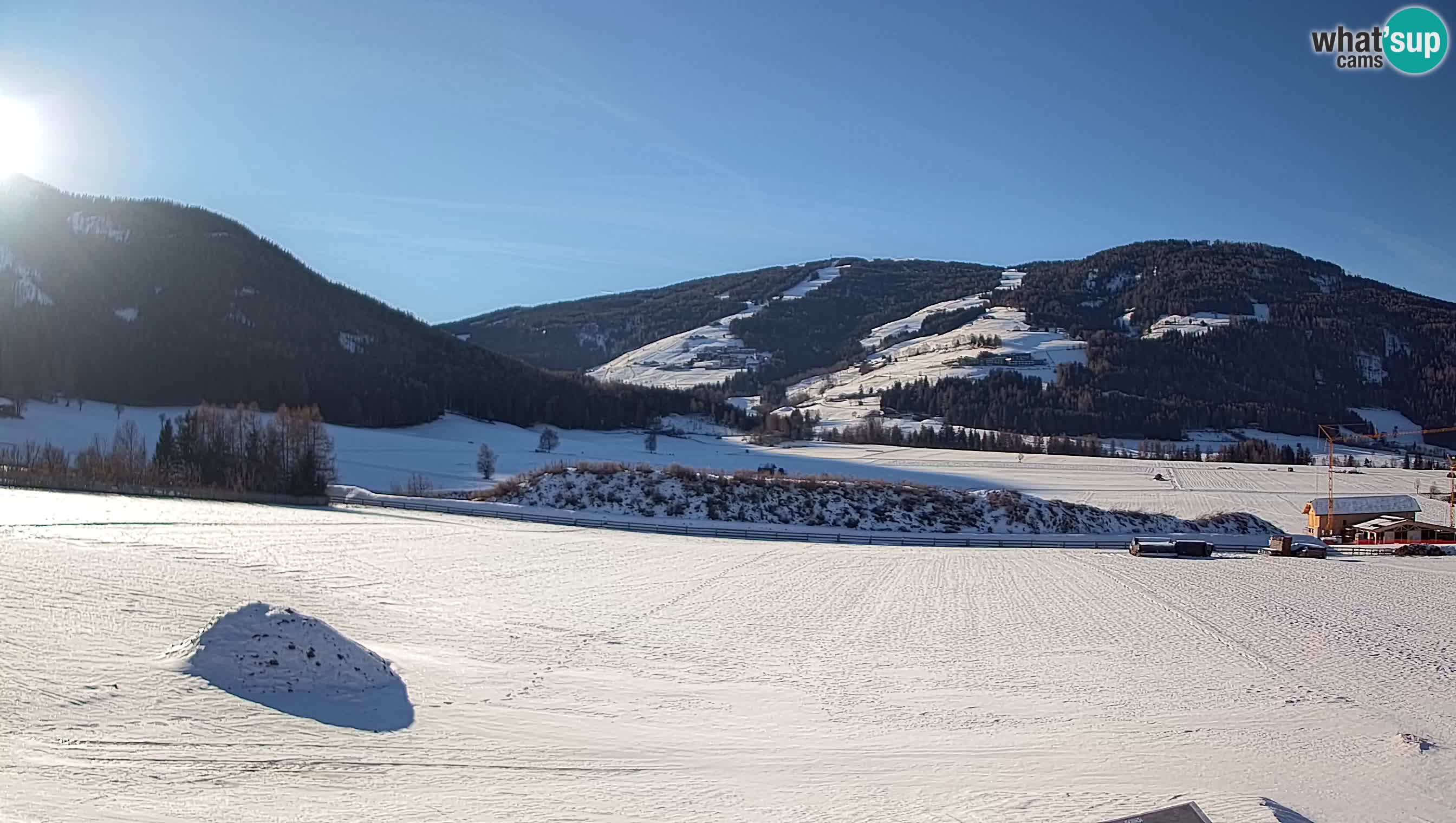 Webkamera Olang | Blick auf den Kronplatz von den Sottla Apartments