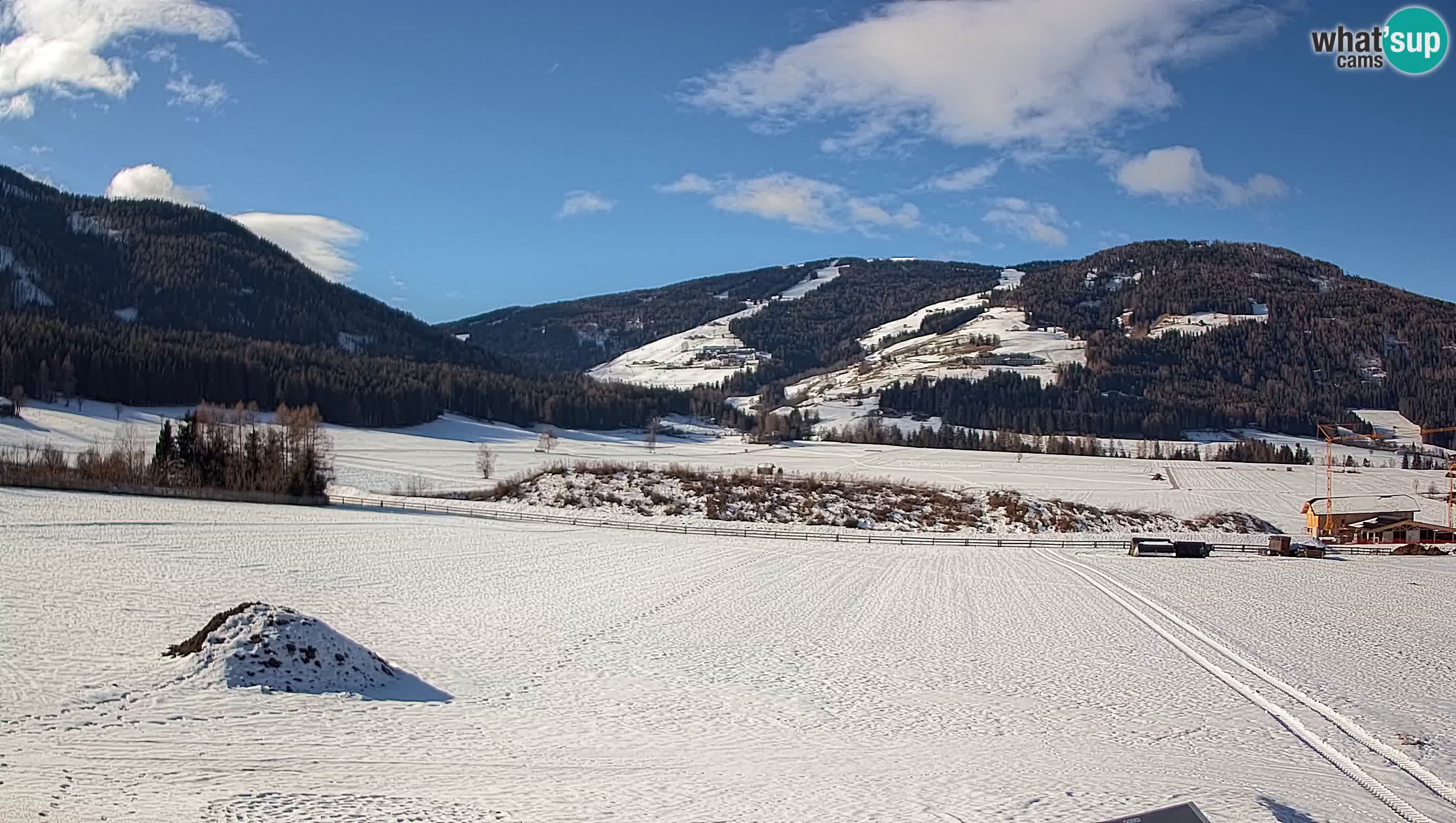 Webkamera Olang | Blick auf den Kronplatz von den Sottla Apartments