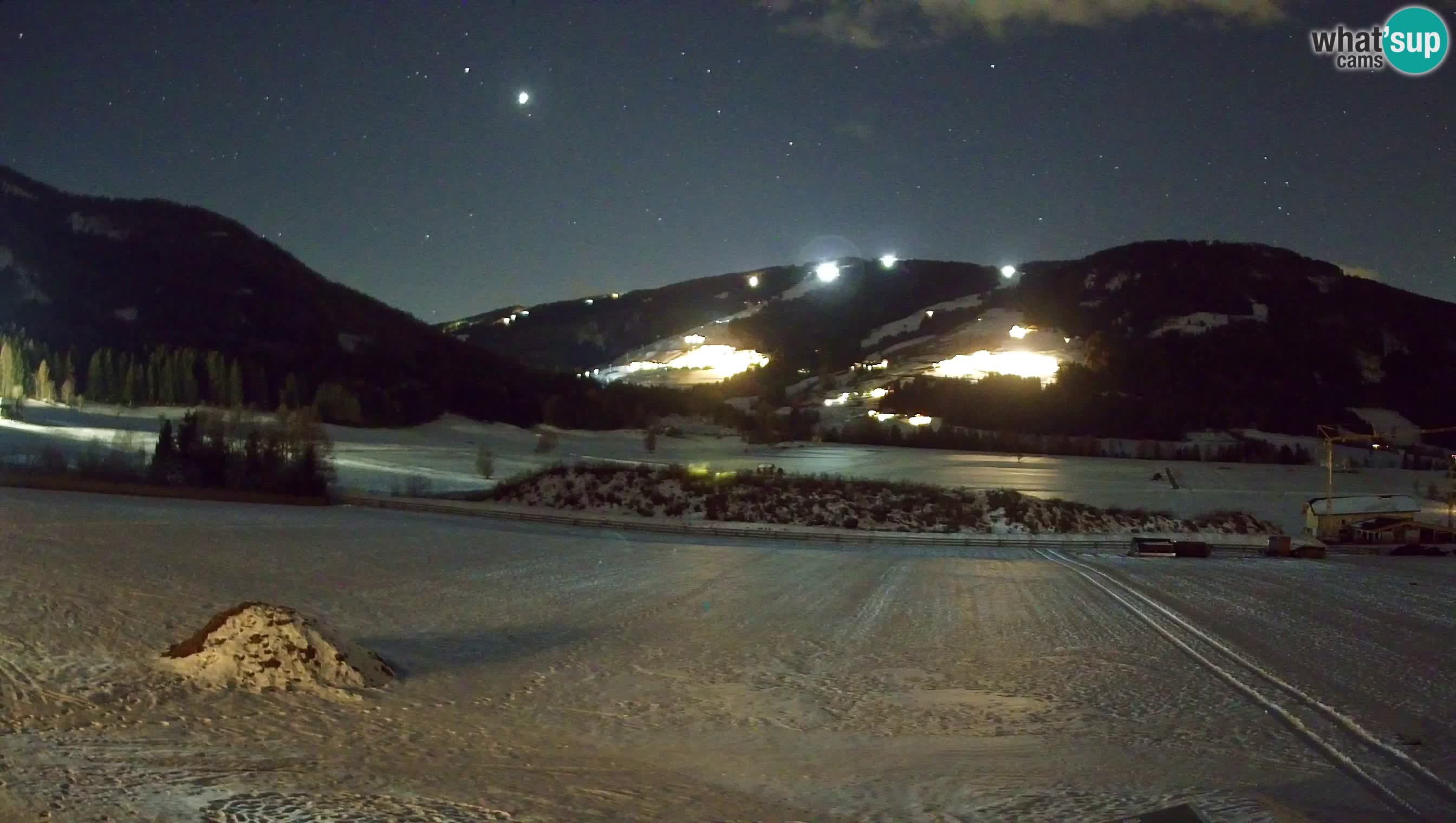 Webkamera Olang | Blick auf den Kronplatz von den Sottla Apartments