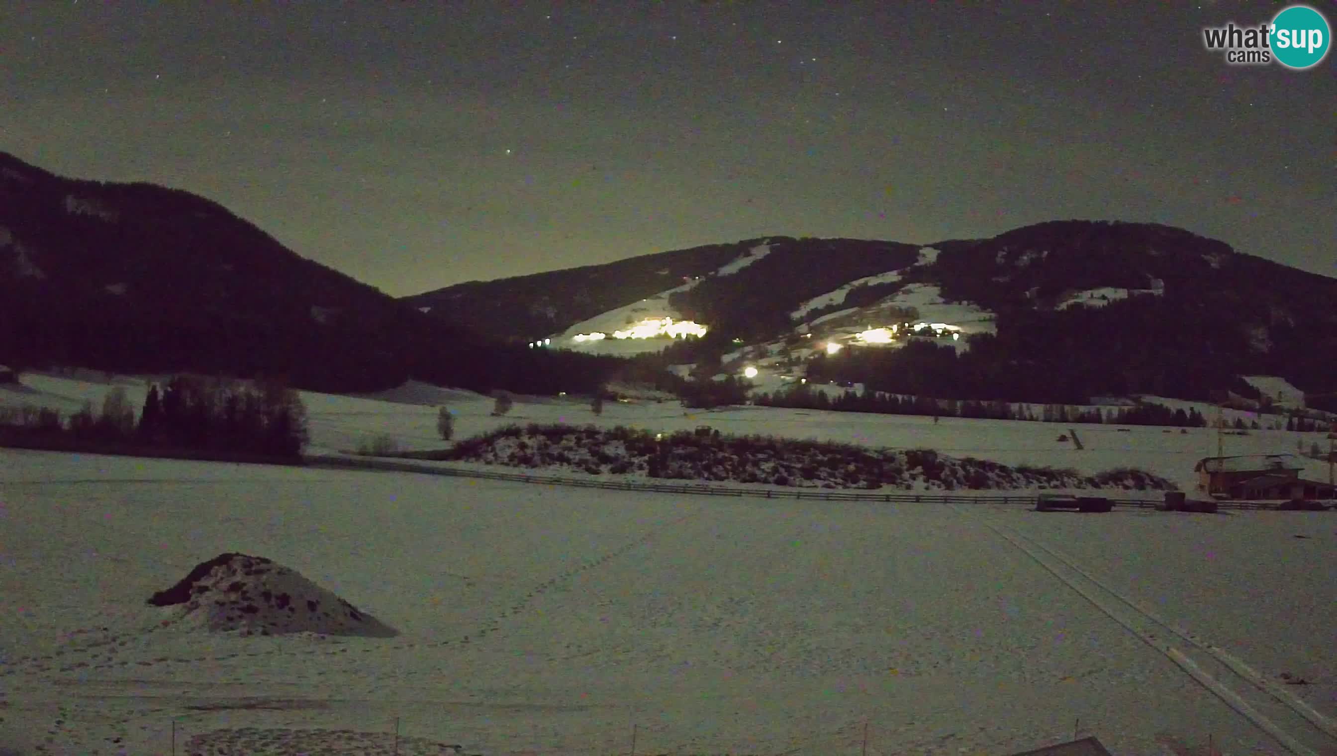 Webkamera Olang | Blick auf den Kronplatz von den Sottla Apartments