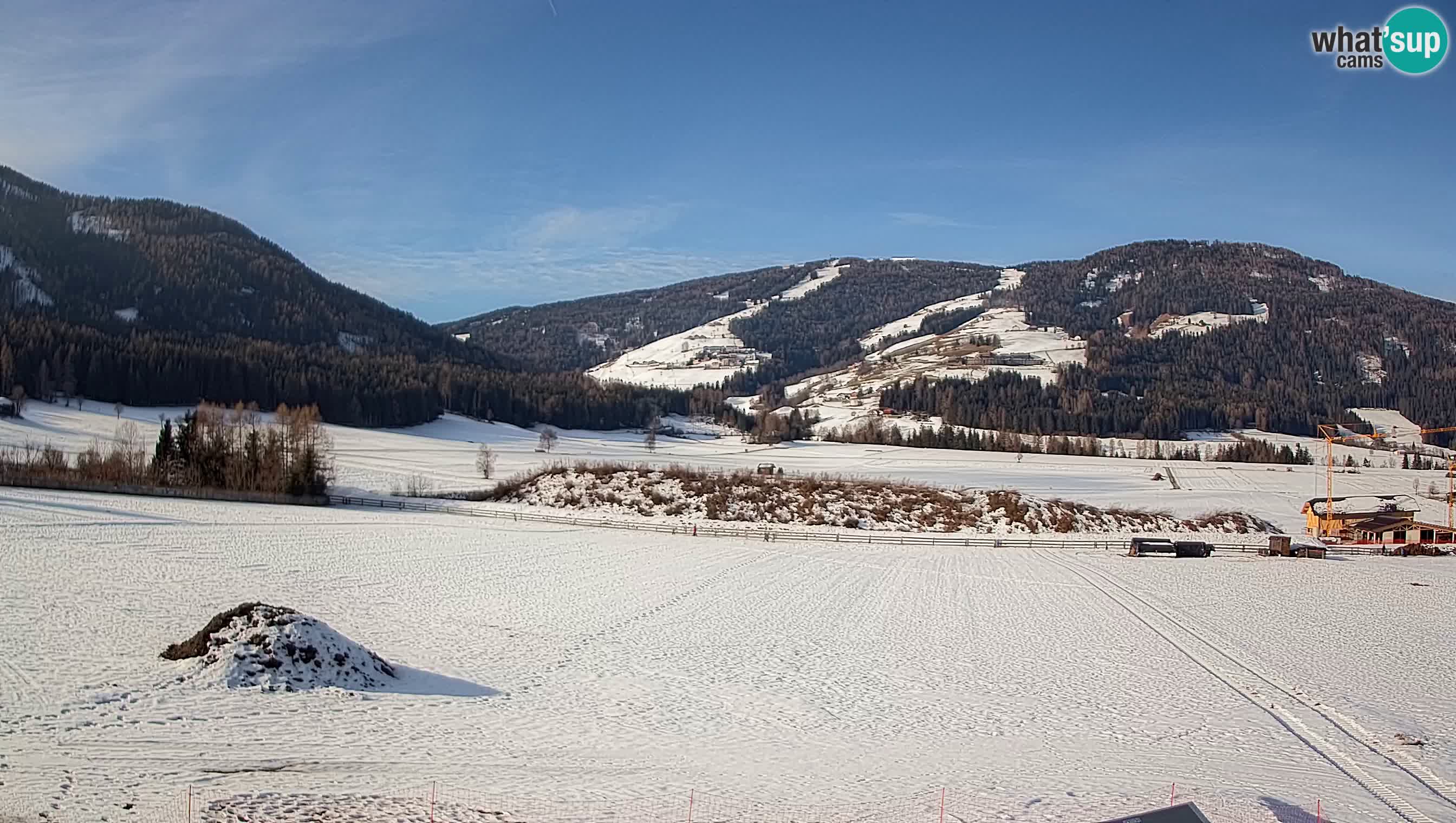 Webkamera Olang | Blick auf den Kronplatz von den Sottla Apartments