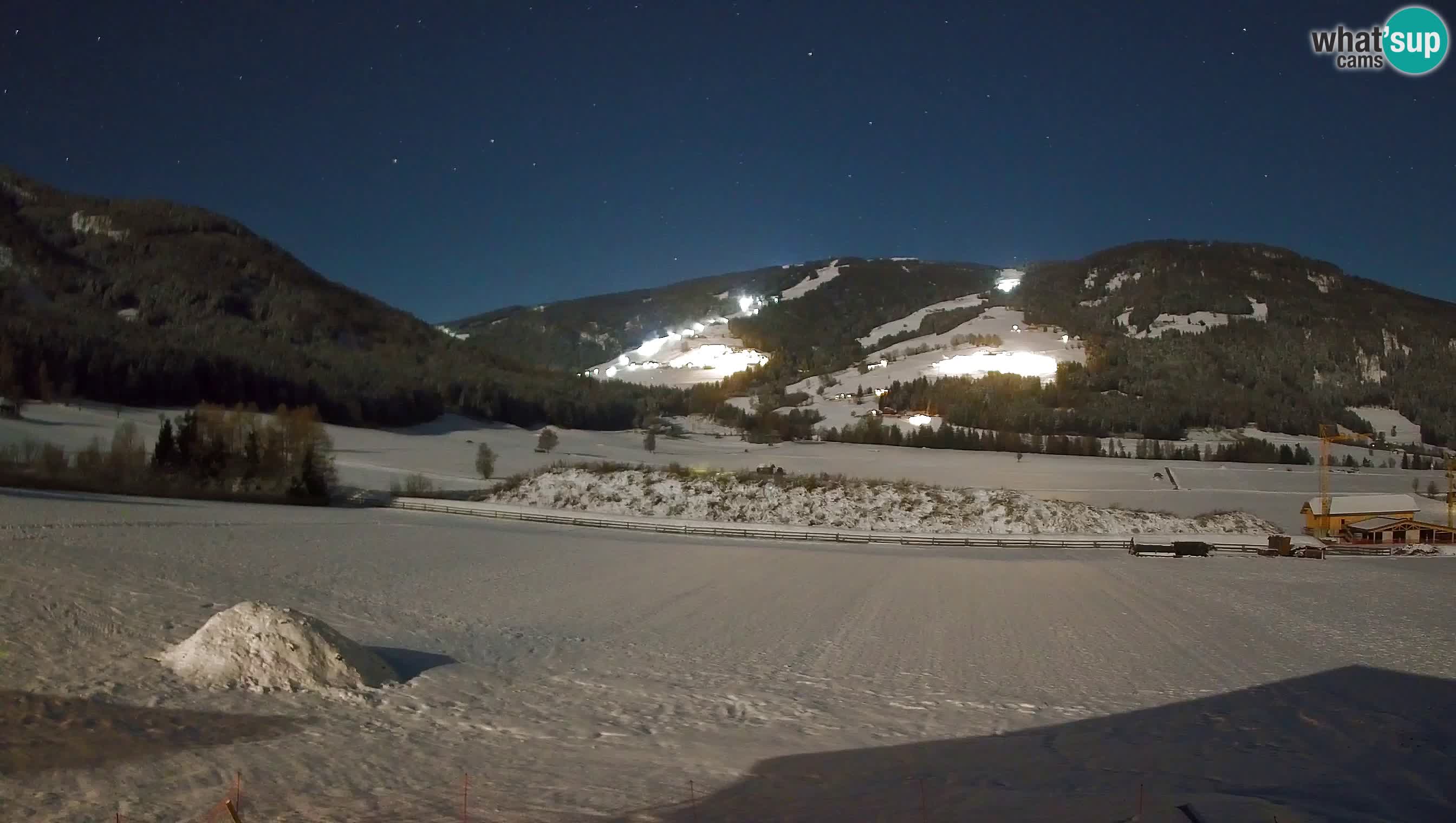 Webkamera Olang | Blick auf den Kronplatz von den Sottla Apartments