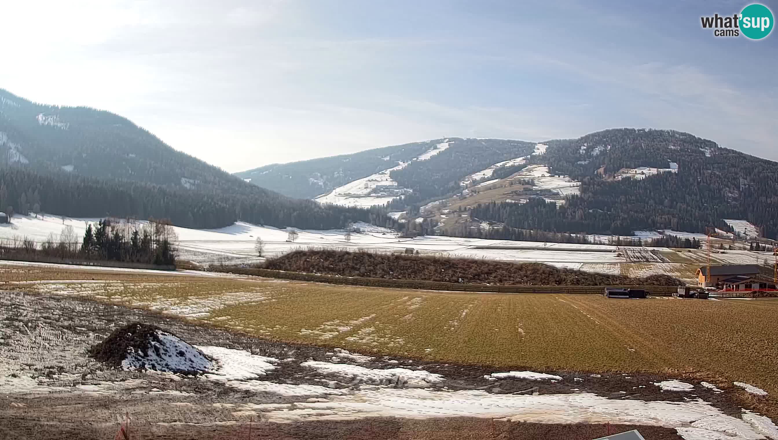 Webkamera Olang | Blick auf den Kronplatz von den Sottla Apartments