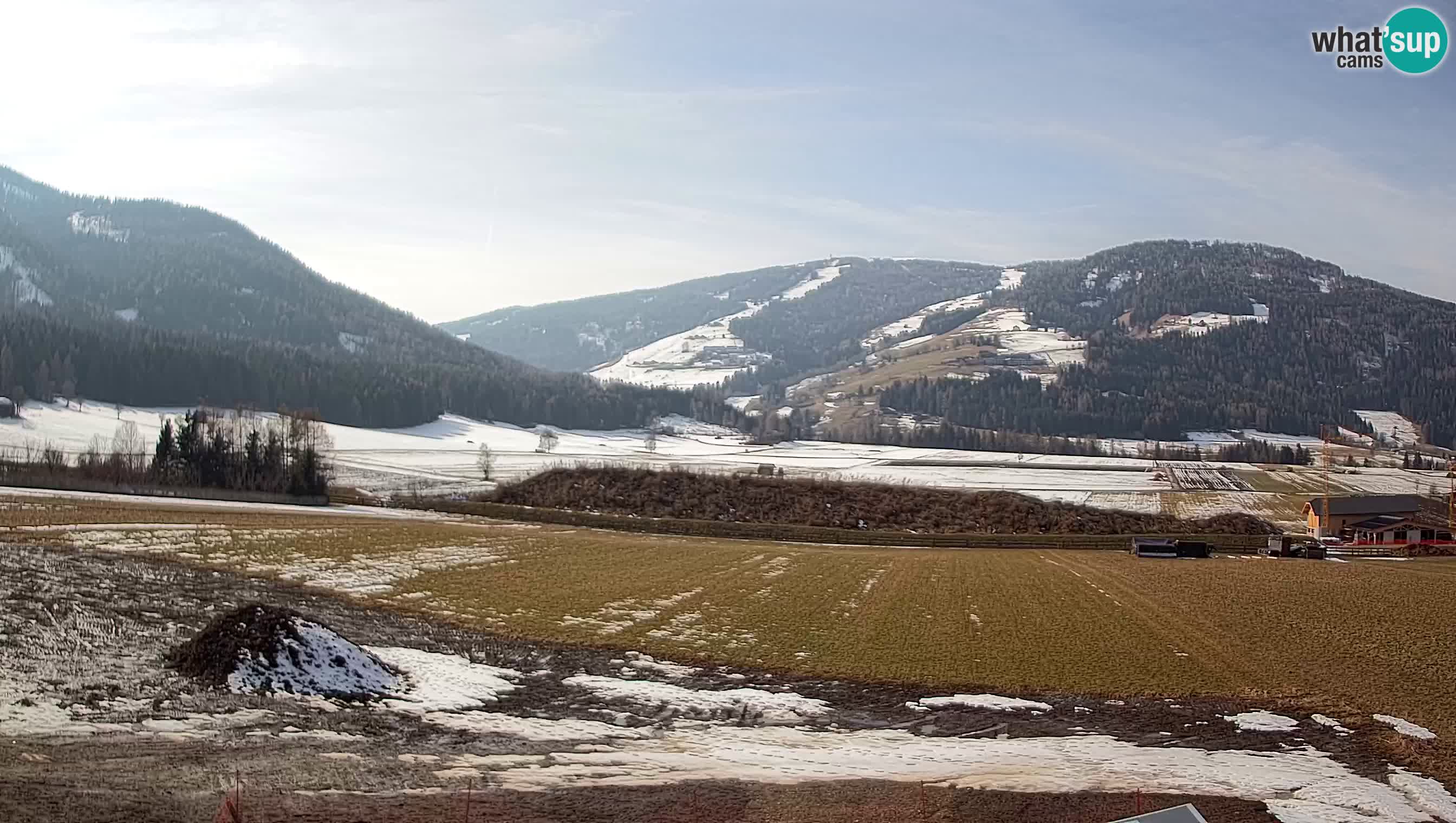 Webkamera Olang | Blick auf den Kronplatz von den Sottla Apartments