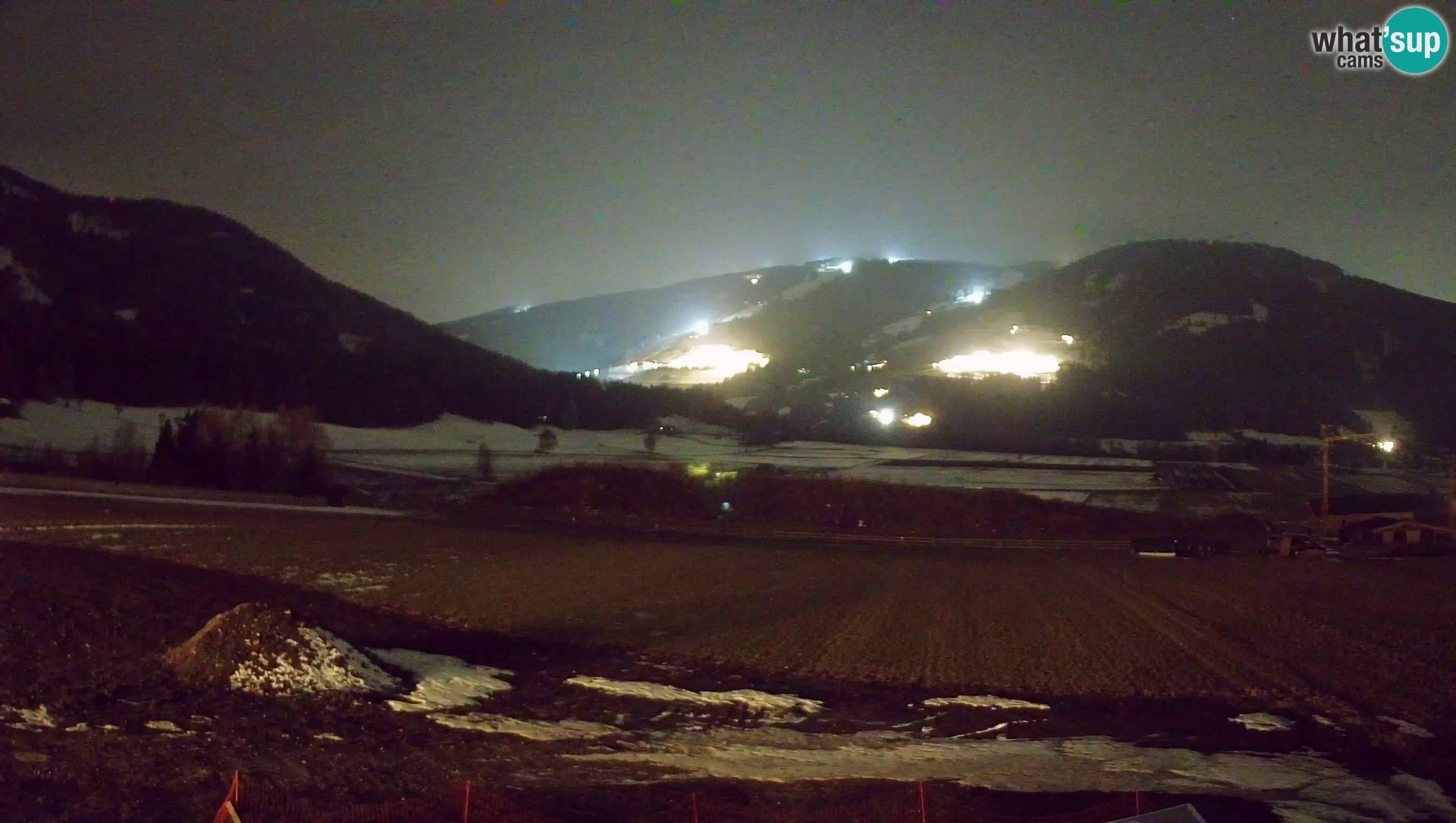 Webkamera Olang | Blick auf den Kronplatz von den Sottla Apartments