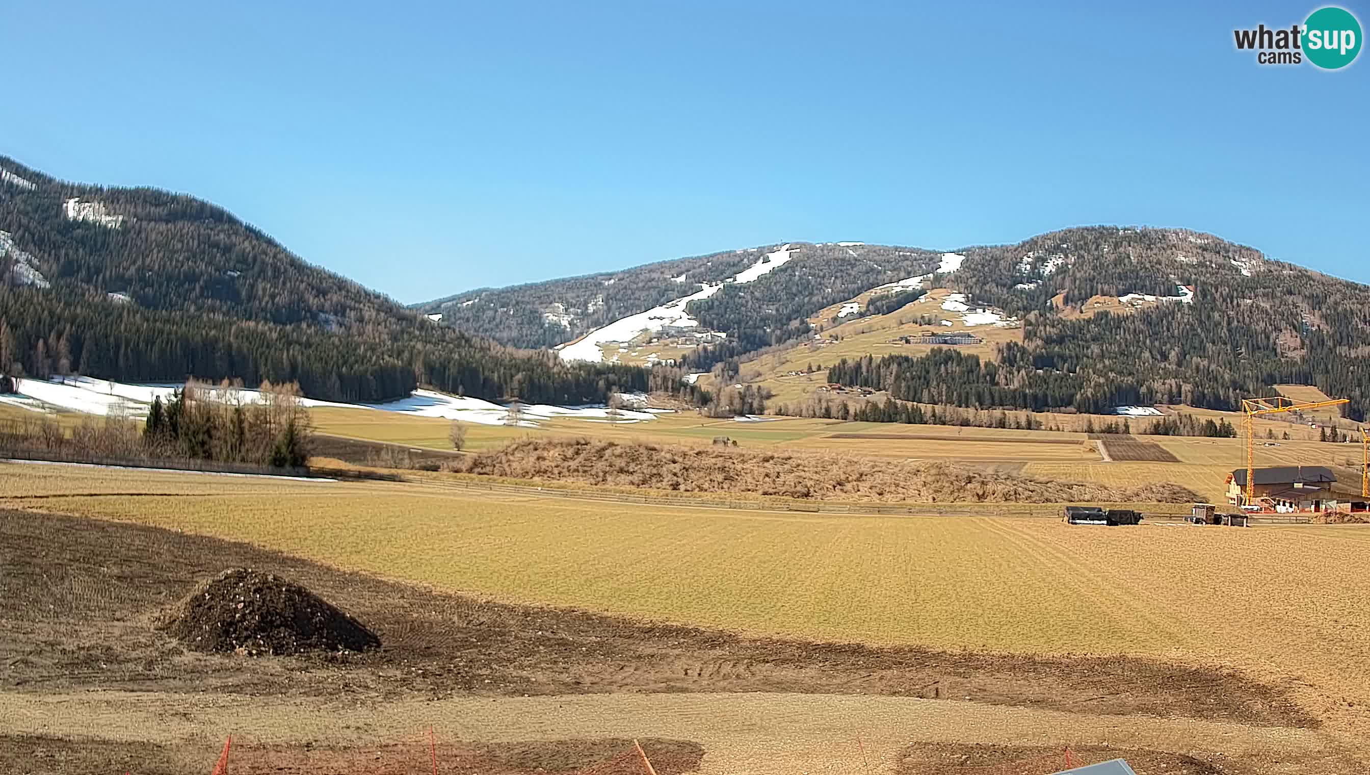 Webkamera Olang | Blick auf den Kronplatz von den Sottla Apartments