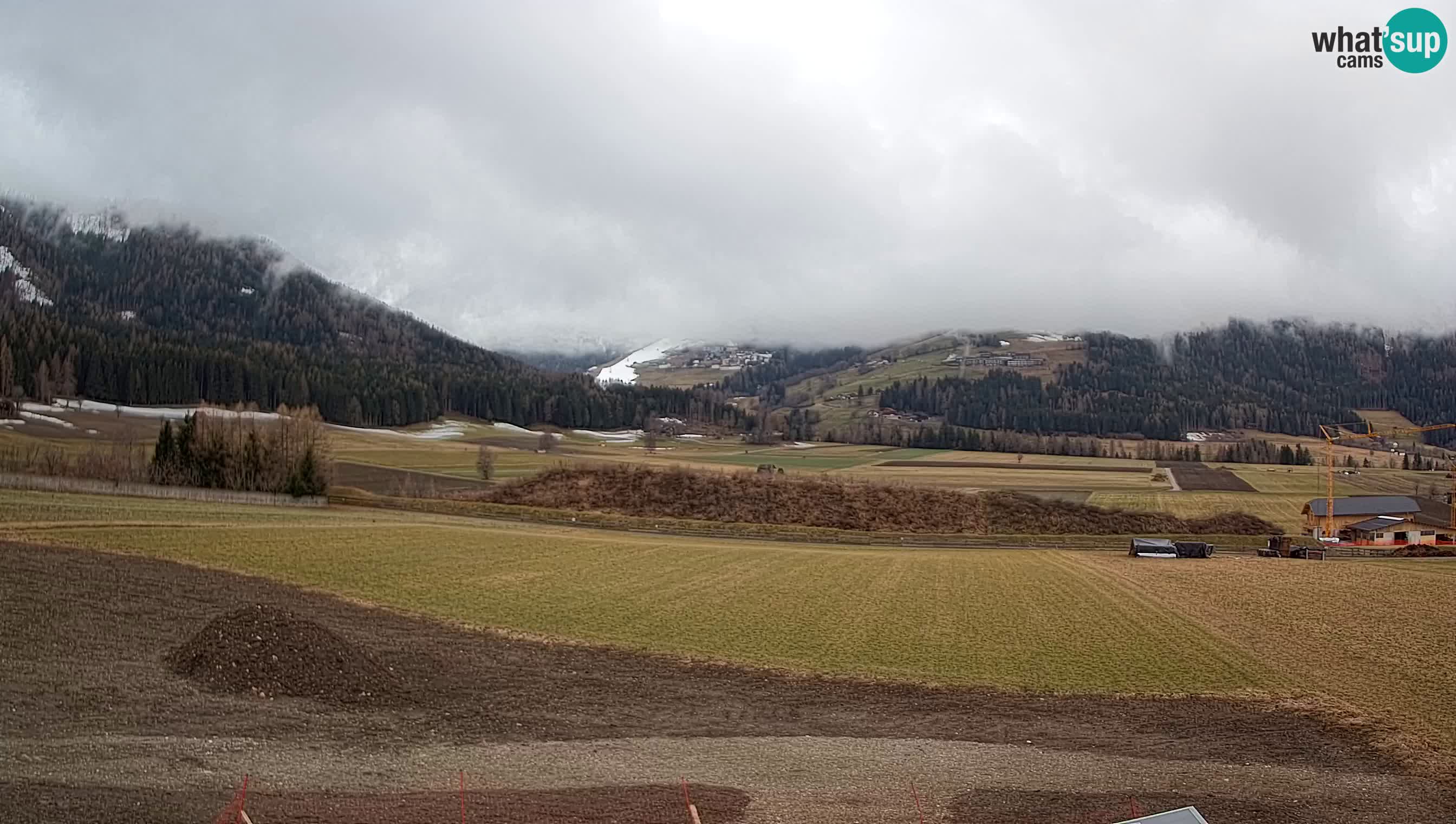 Webkamera Olang | Blick auf den Kronplatz von den Sottla Apartments