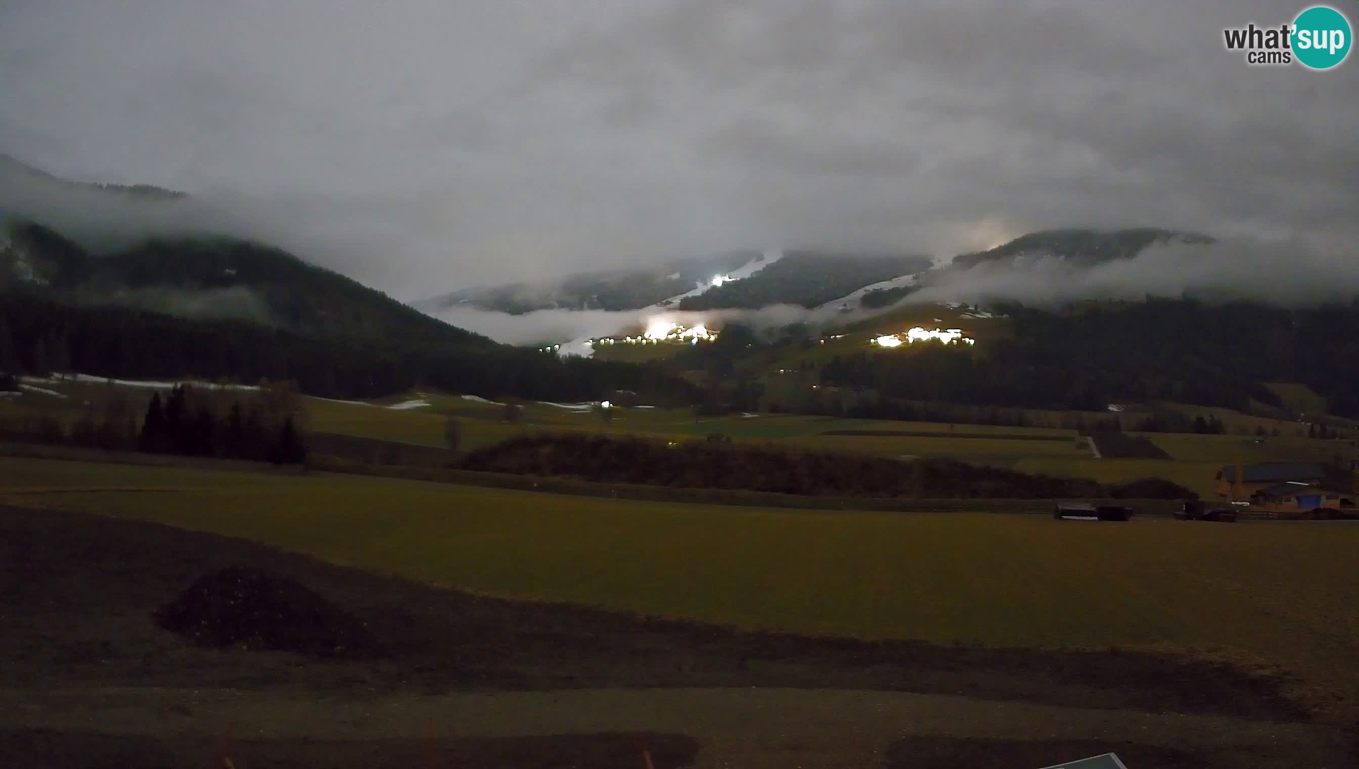 Webkamera Olang | Blick auf den Kronplatz von den Sottla Apartments