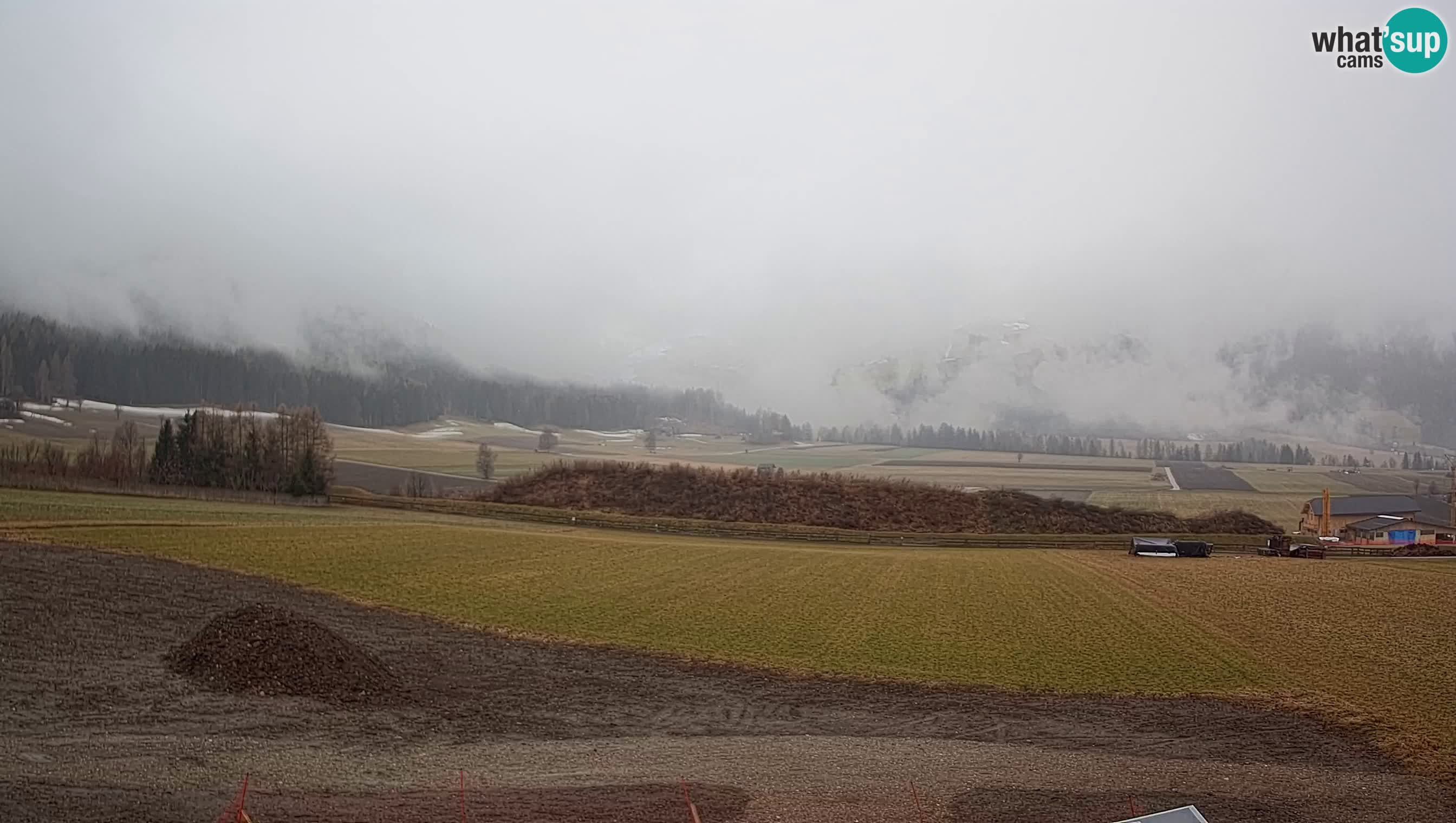 Webkamera Olang | Blick auf den Kronplatz von den Sottla Apartments