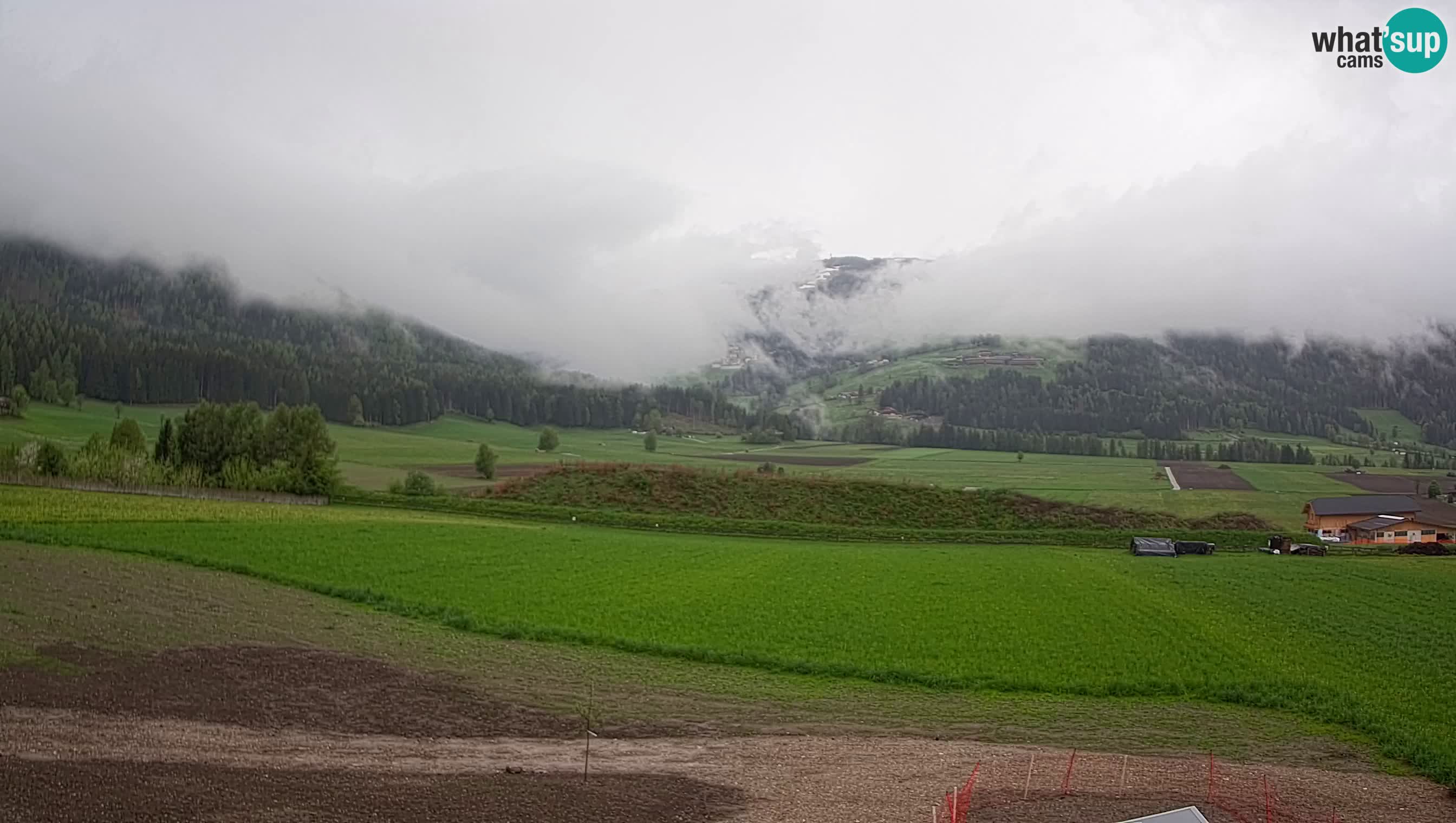 Webkamera Olang | Blick auf den Kronplatz von den Sottla Apartments