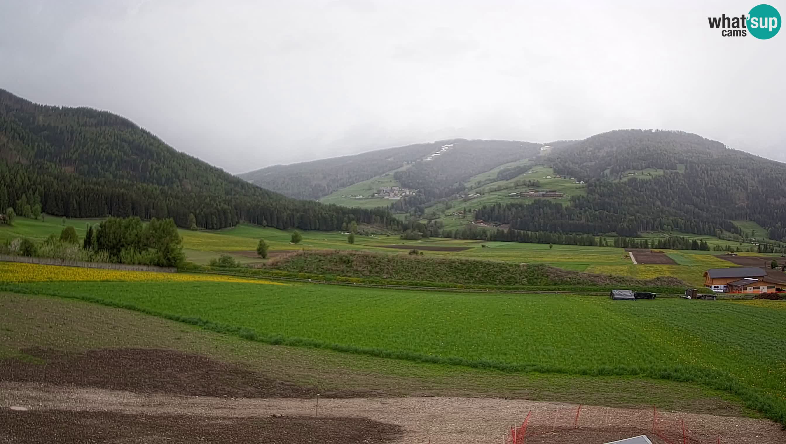 Webkamera Olang | Blick auf den Kronplatz von den Sottla Apartments