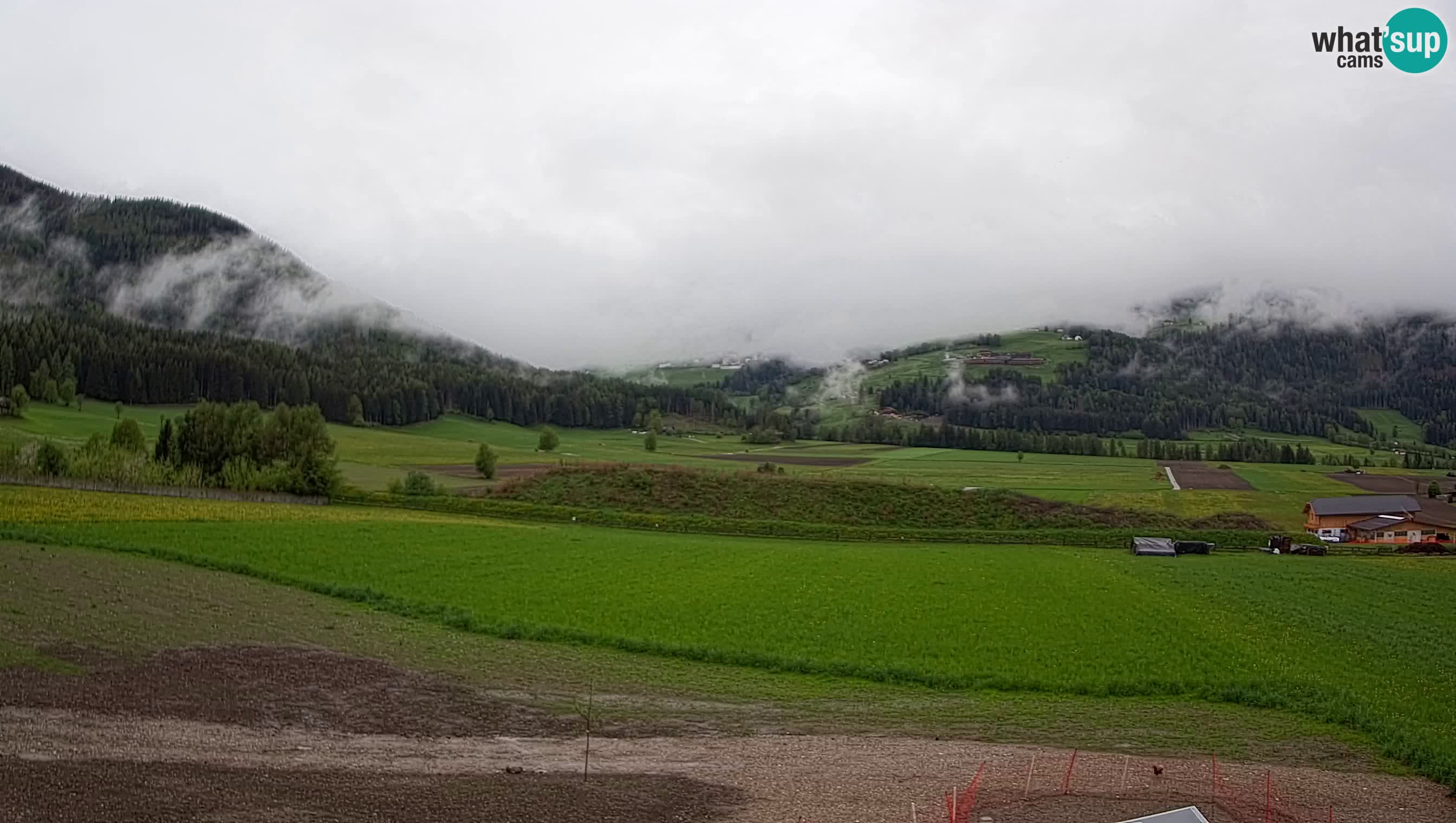 Webkamera Olang | Blick auf den Kronplatz von den Sottla Apartments
