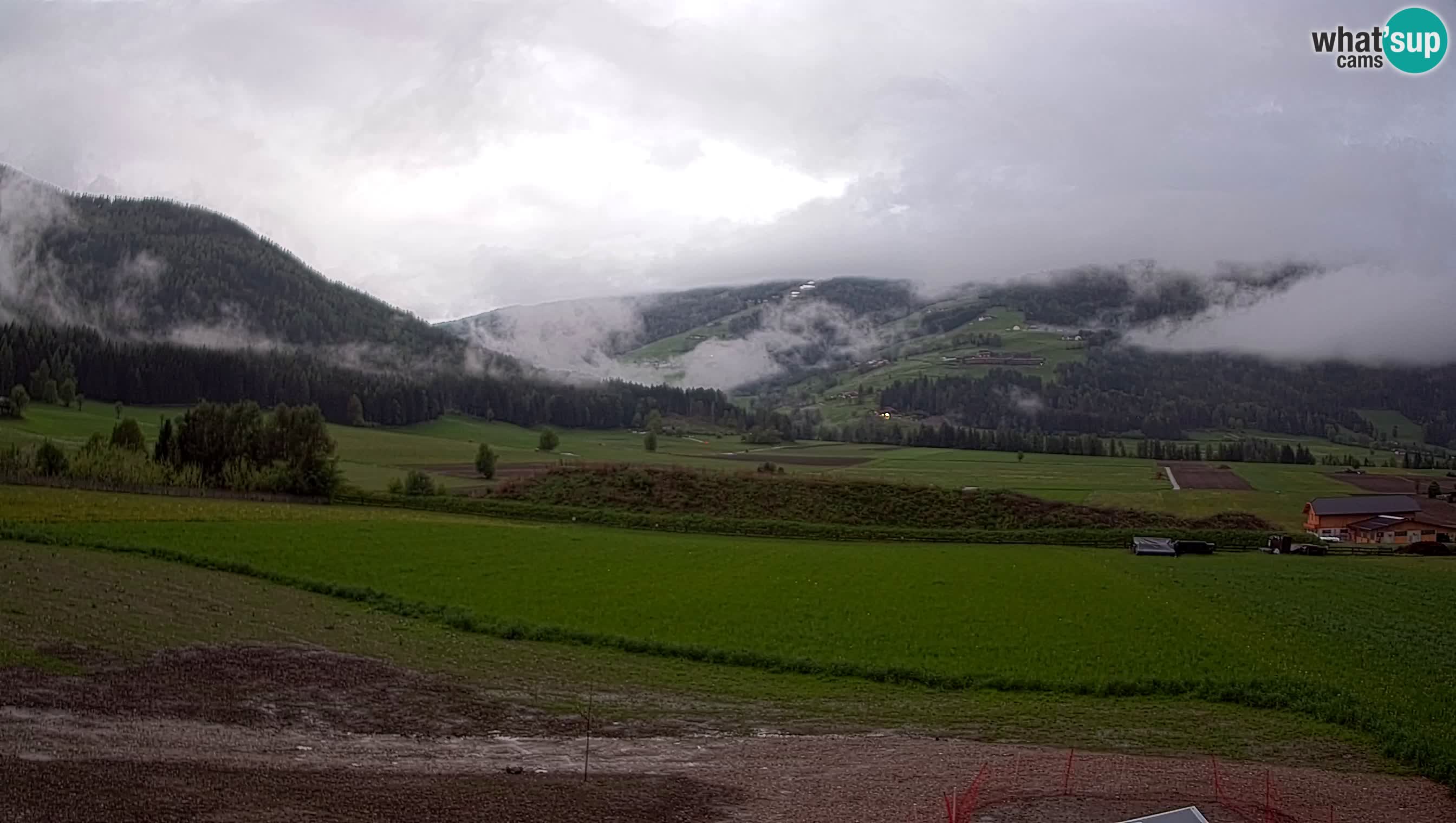 Webkamera Olang | Blick auf den Kronplatz von den Sottla Apartments