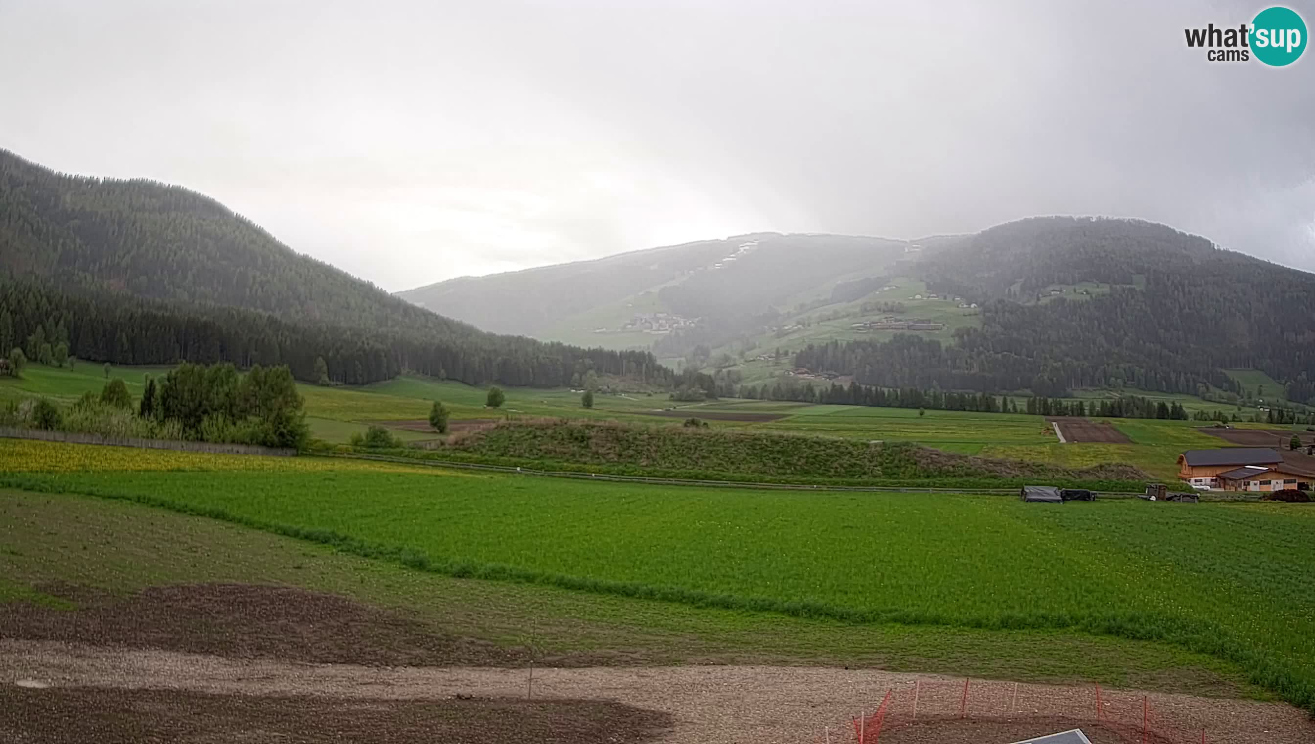 Webkamera Olang | Blick auf den Kronplatz von den Sottla Apartments