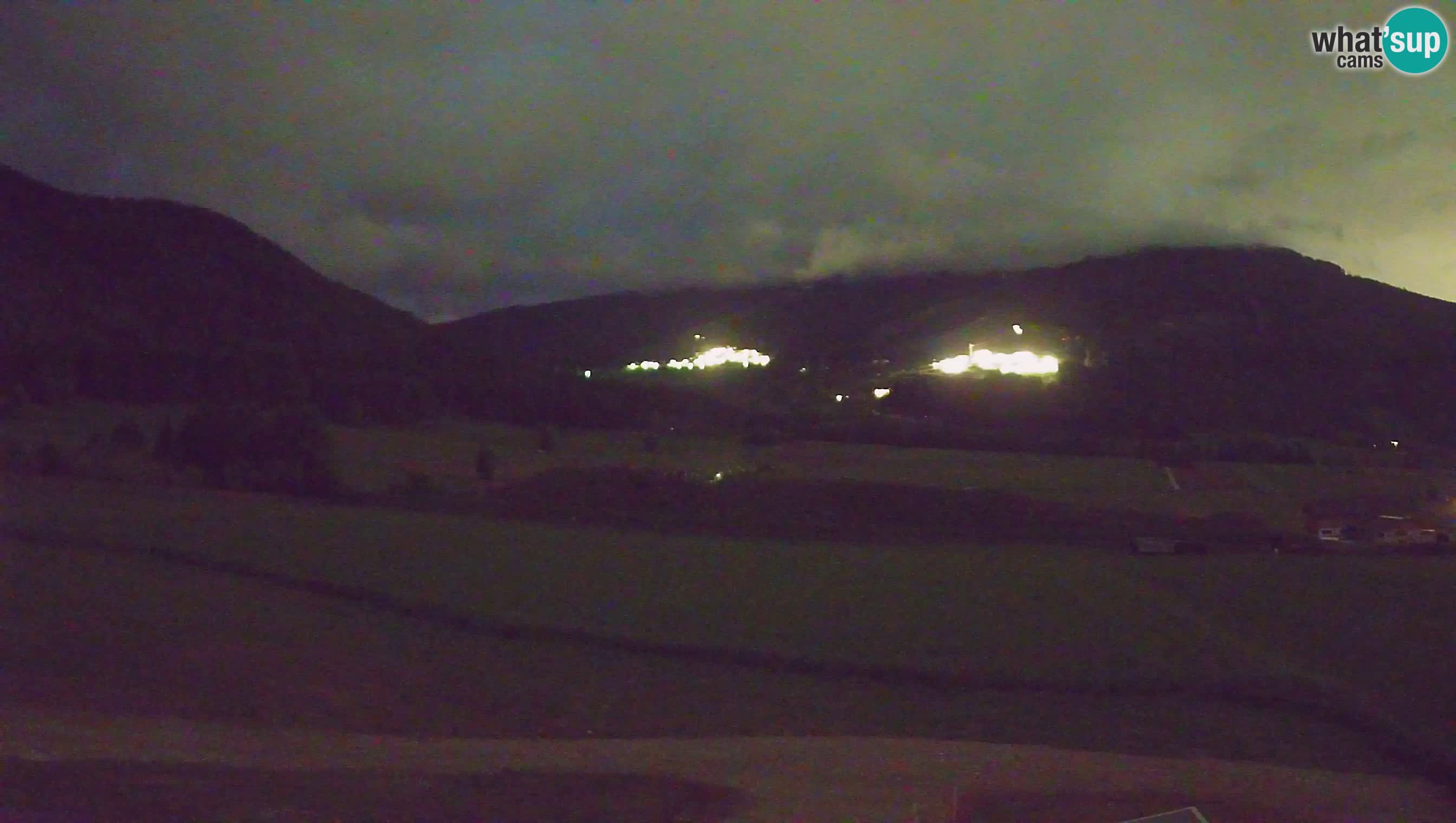 Webkamera Olang | Blick auf den Kronplatz von den Sottla Apartments