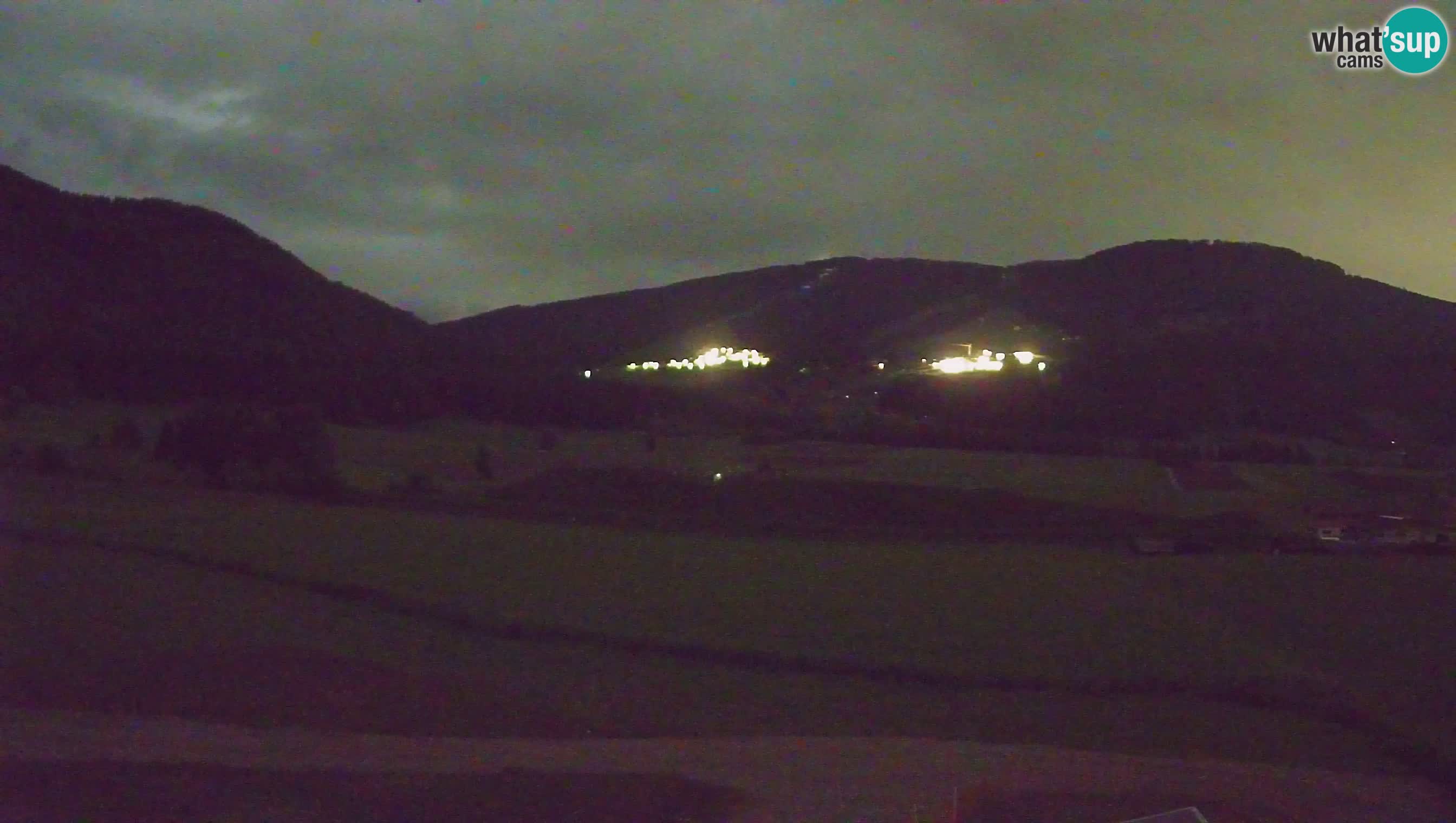 Webkamera Olang | Blick auf den Kronplatz von den Sottla Apartments